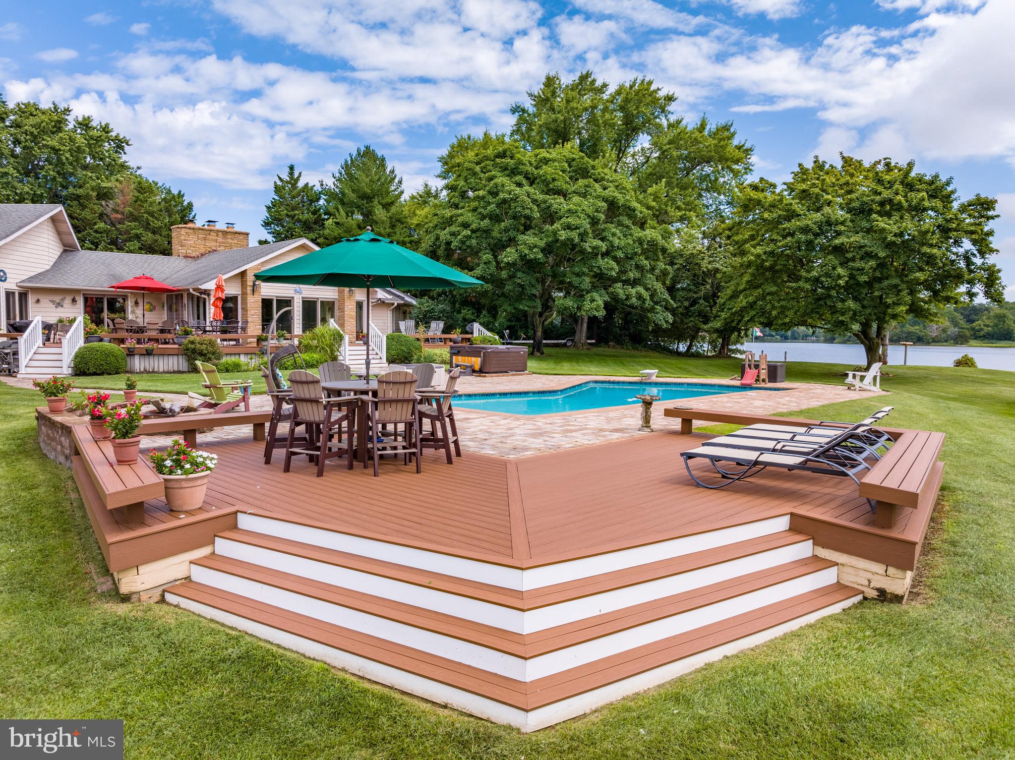 GOVERNOR GRASON MANOR - Residential