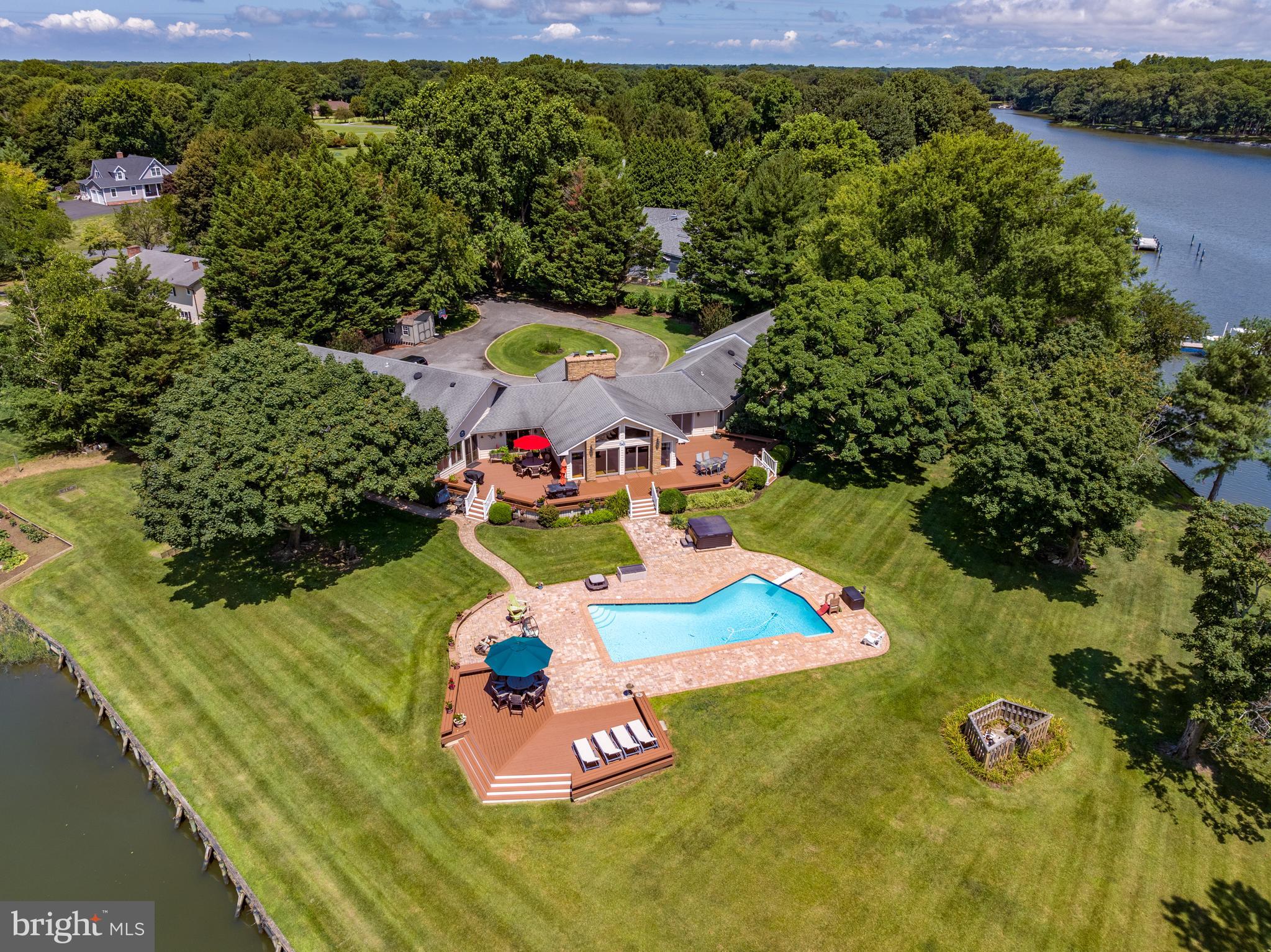 GOVERNOR GRASON MANOR - Residential