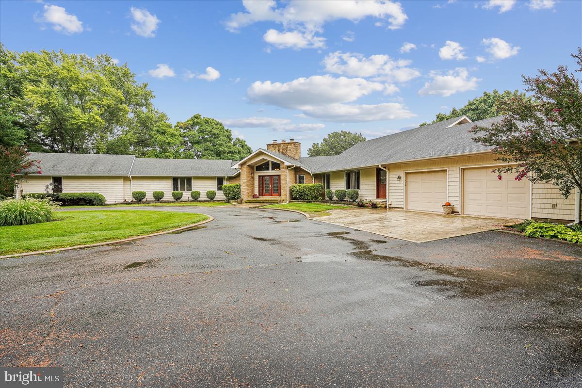 GOVERNOR GRASON MANOR - Residential
