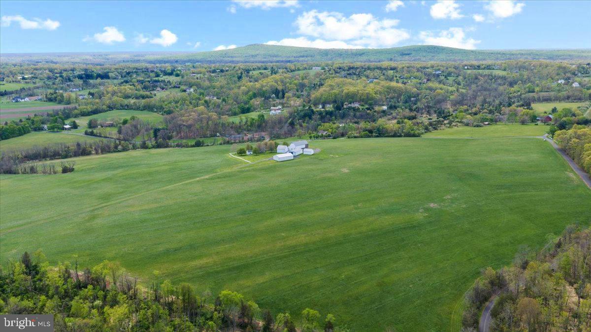 KINTNERSVILLE - Residential