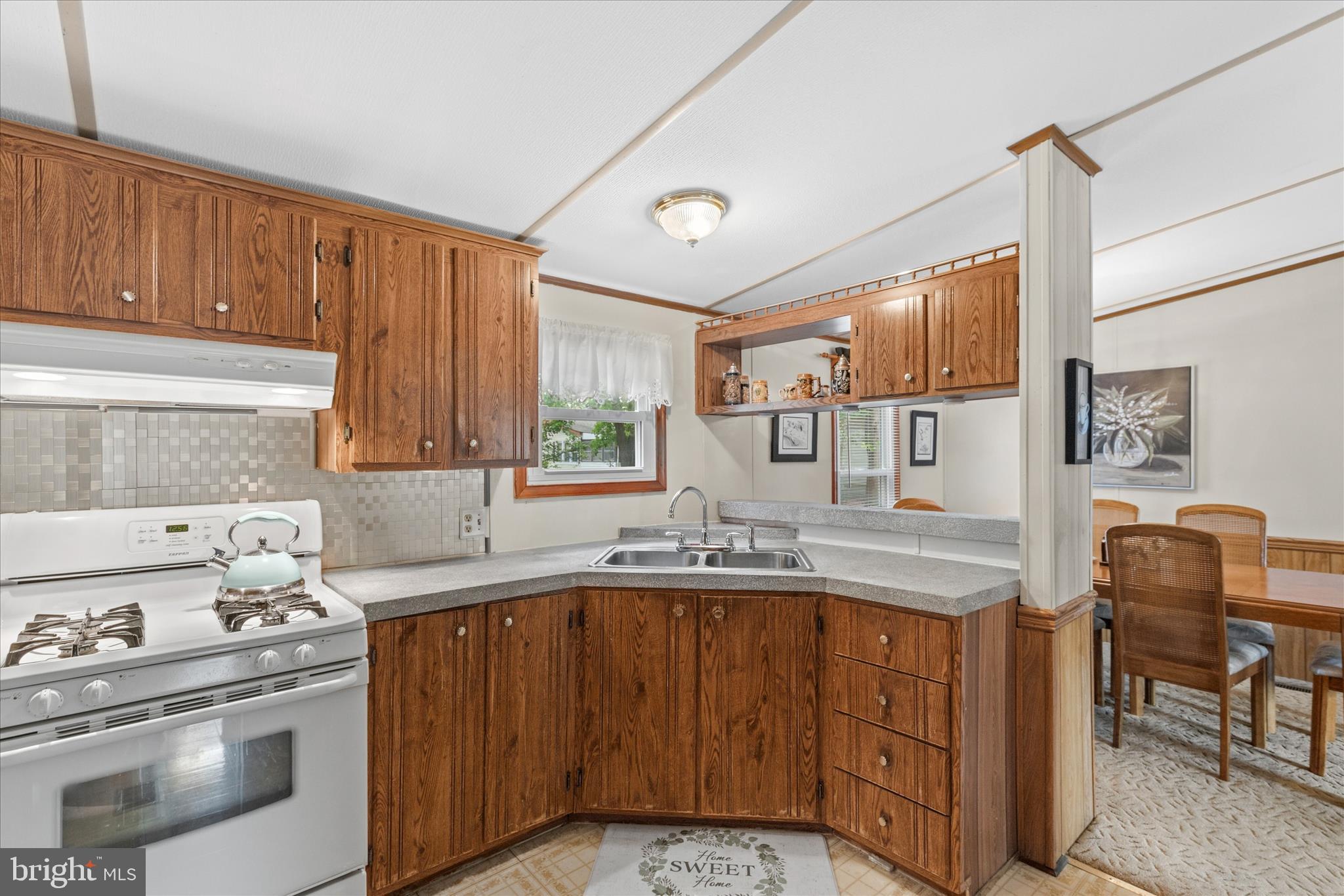 AVALON PARK - Residential