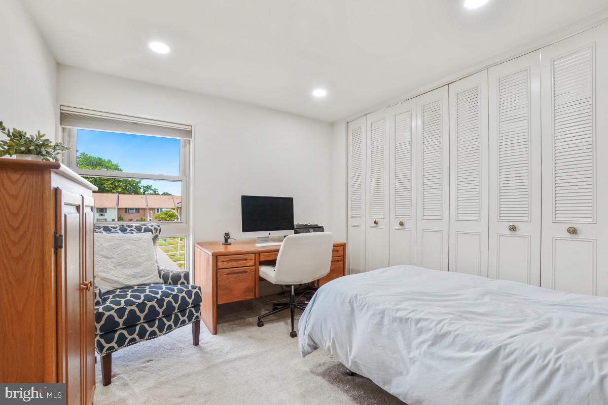 MONTGOMERY MUTUAL COOP - Residential