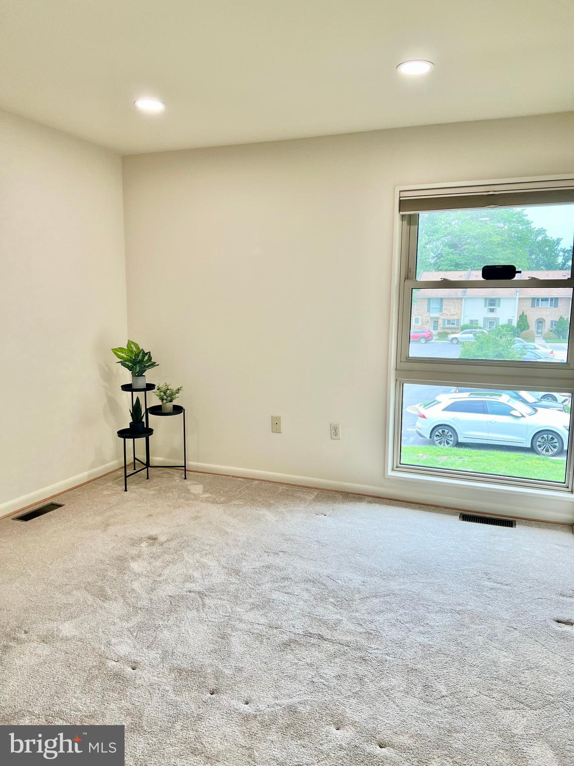 MONTGOMERY MUTUAL COOP - Residential
