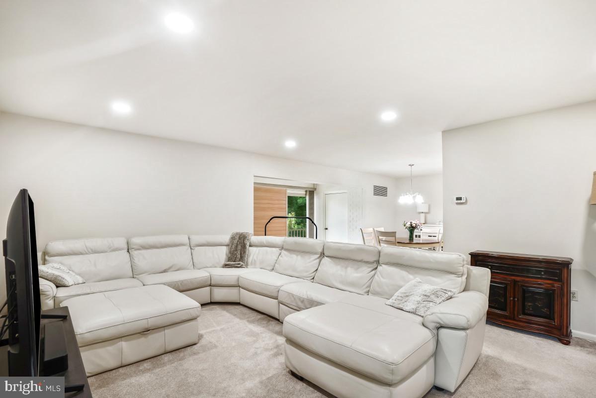 MONTGOMERY MUTUAL COOP - Residential