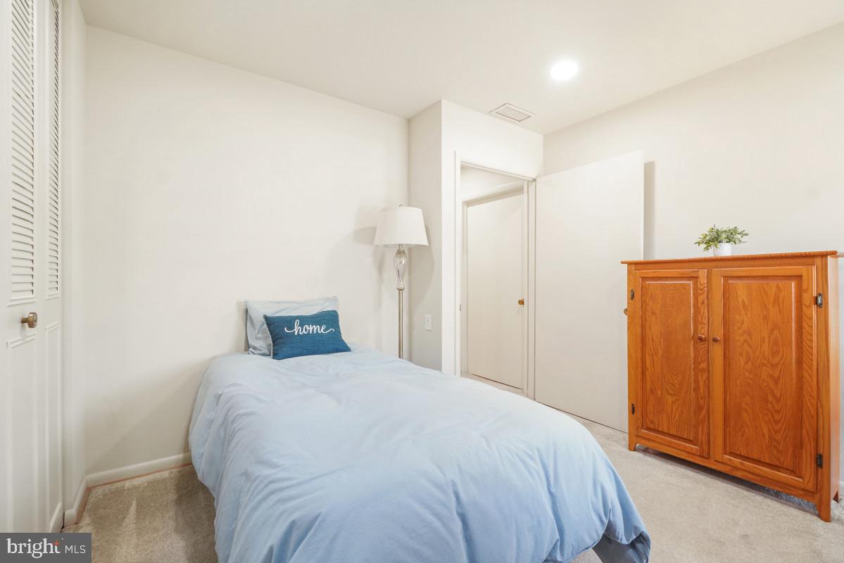 MONTGOMERY MUTUAL COOP - Residential