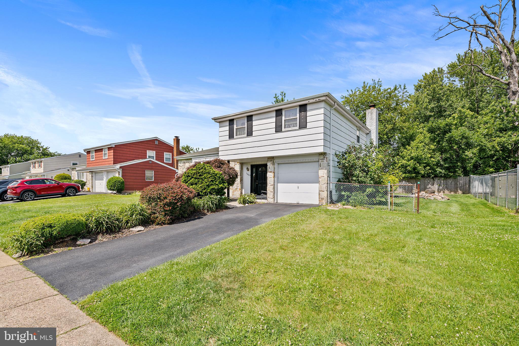 BROOKWOOD ESTS - Residential