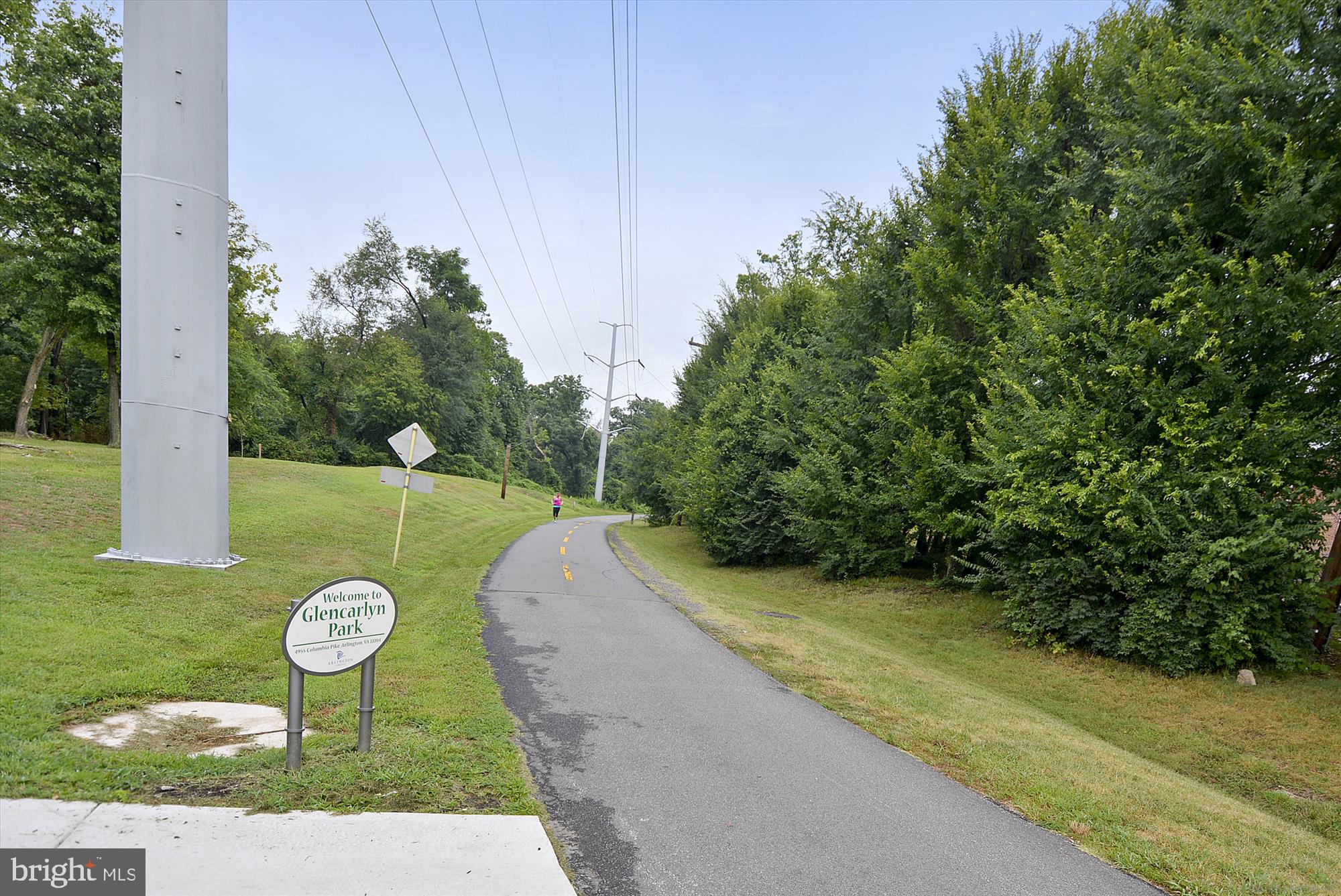 GROVE AT ARLINGTON - Residential