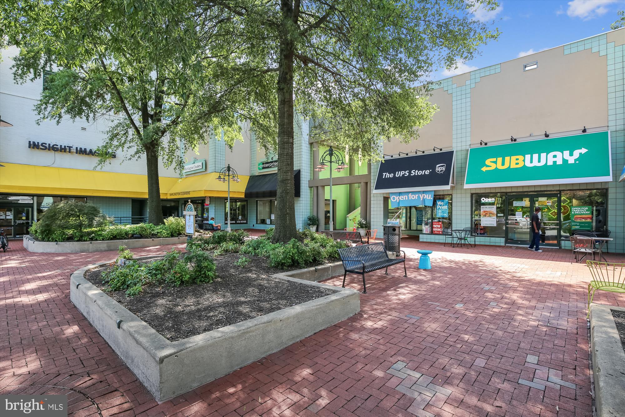 GROVE AT ARLINGTON - Residential