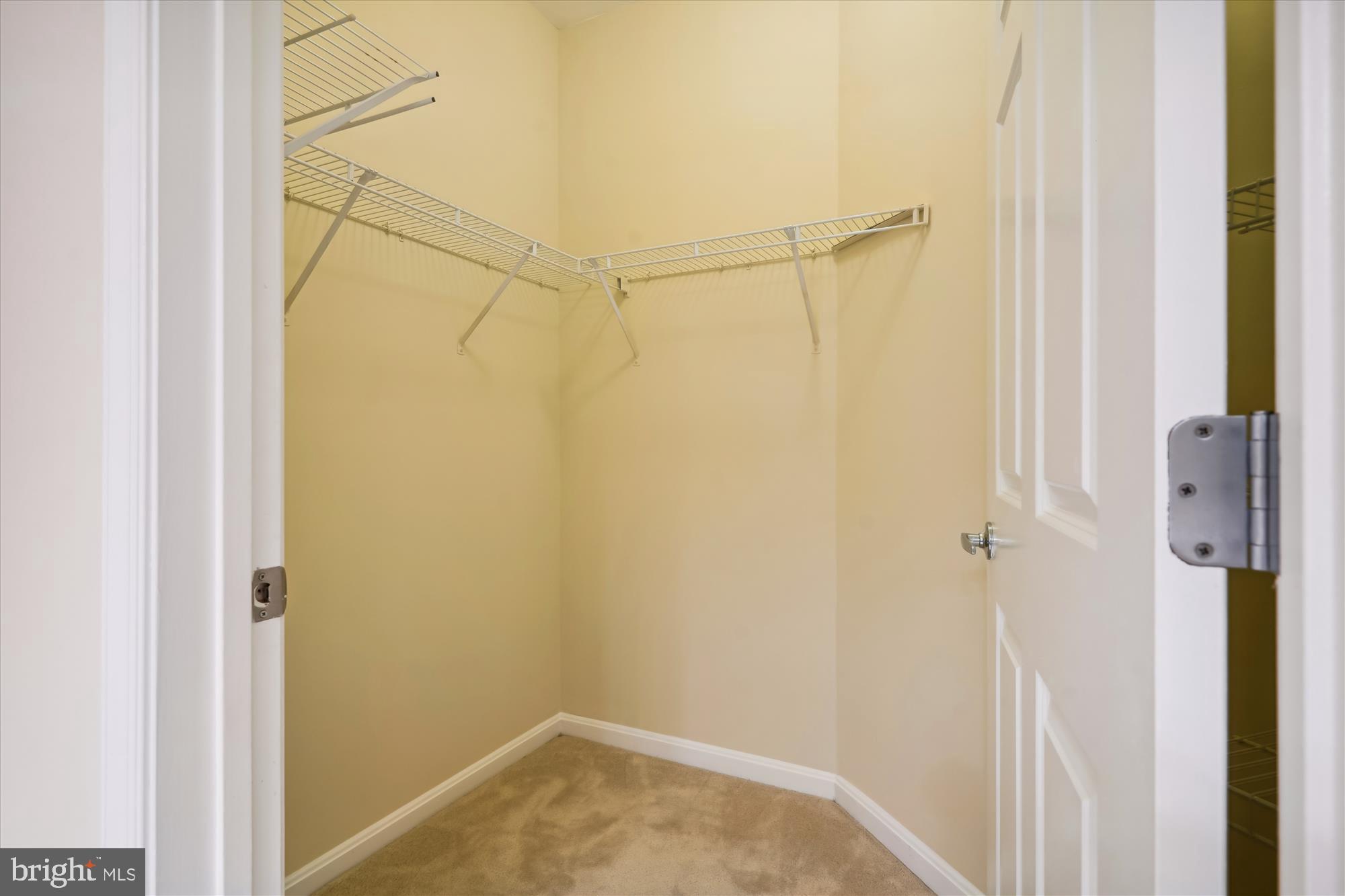 GROVE AT ARLINGTON - Residential