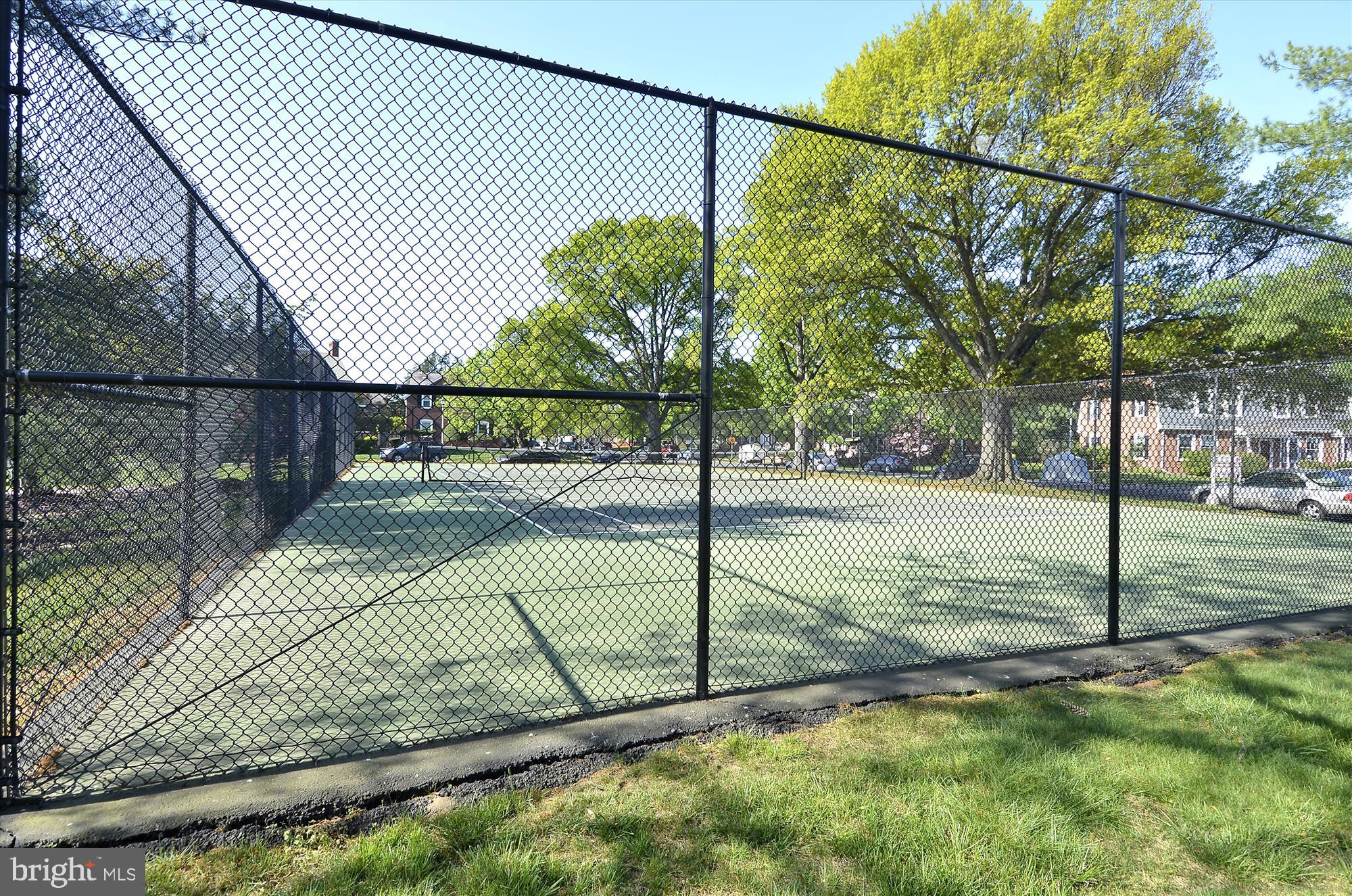 GROVE AT ARLINGTON - Residential
