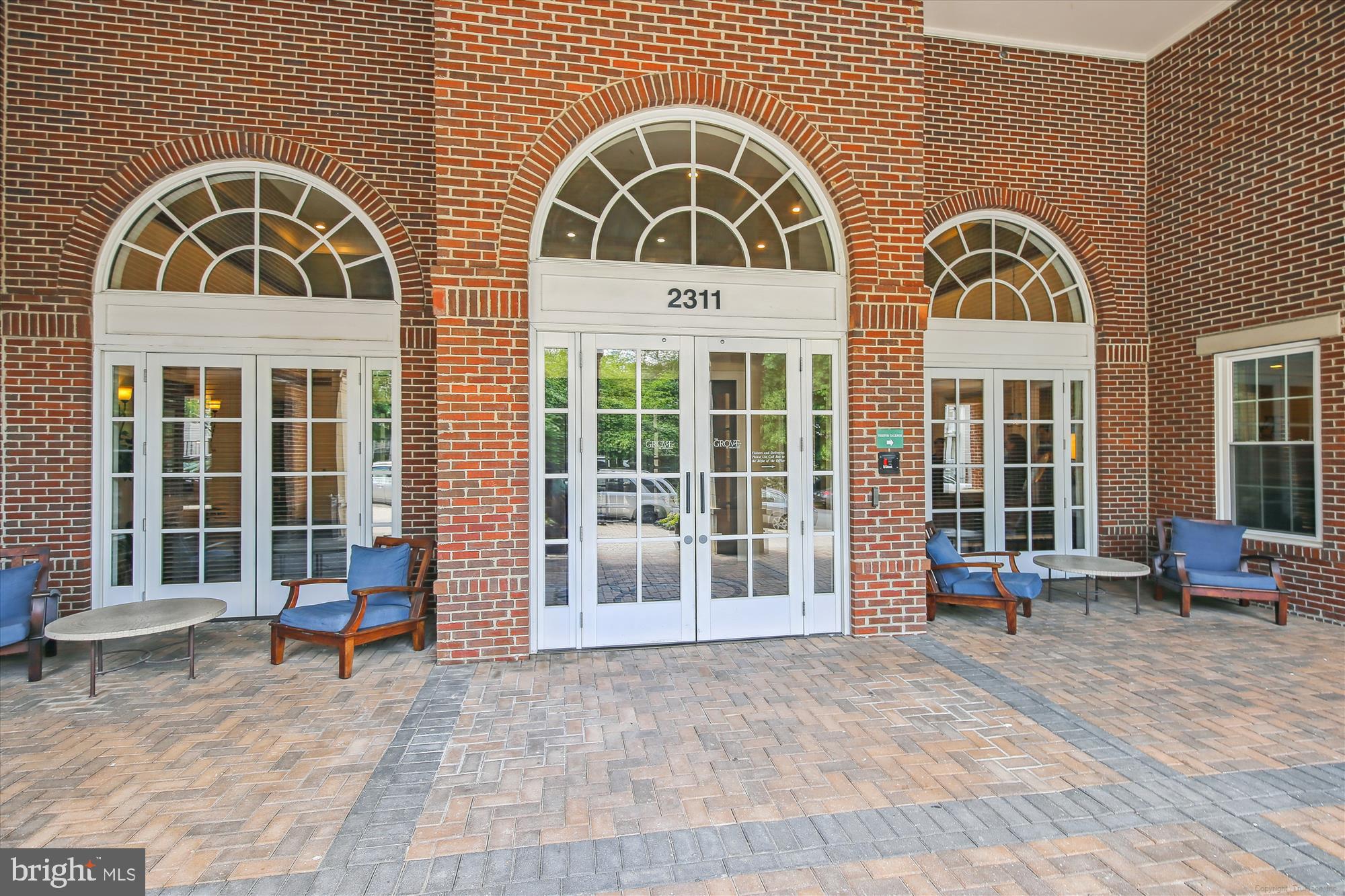 GROVE AT ARLINGTON - Residential
