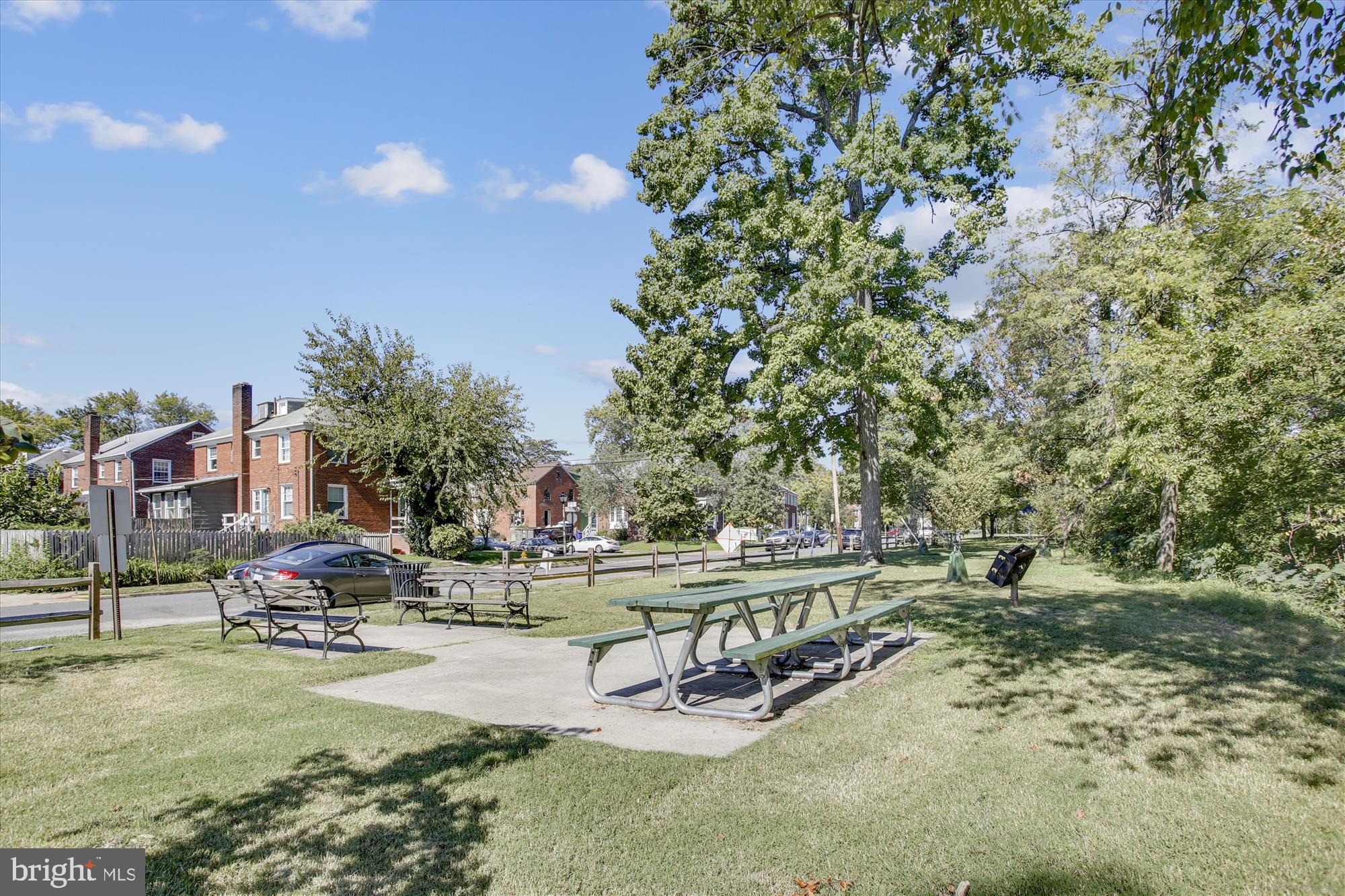 GROVE AT ARLINGTON - Residential