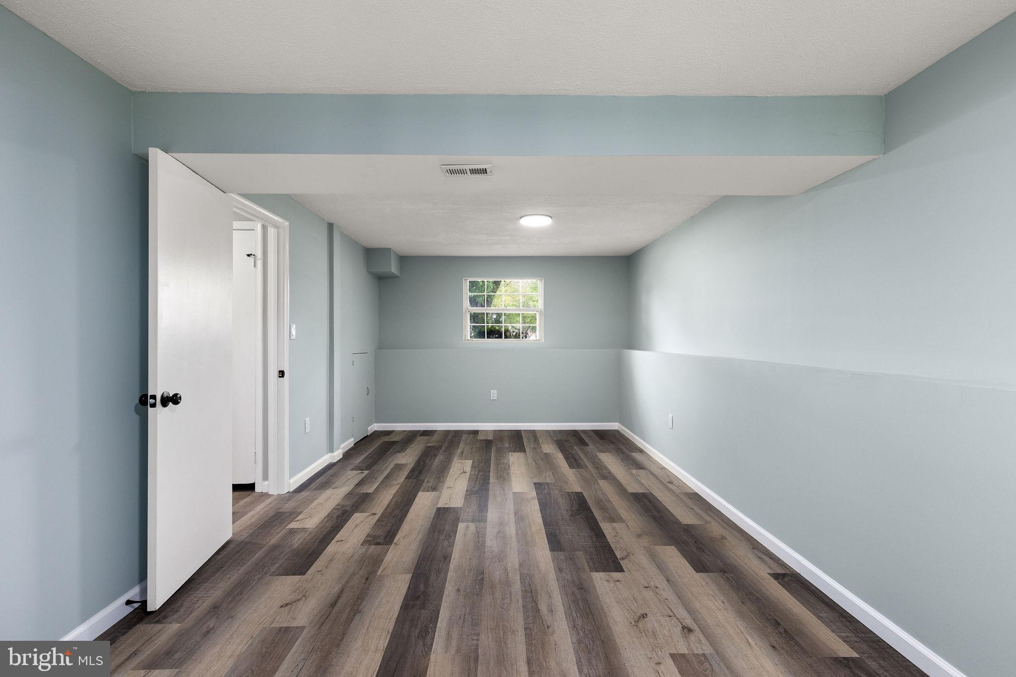 VILLAGE OF OAK GROVE - Residential