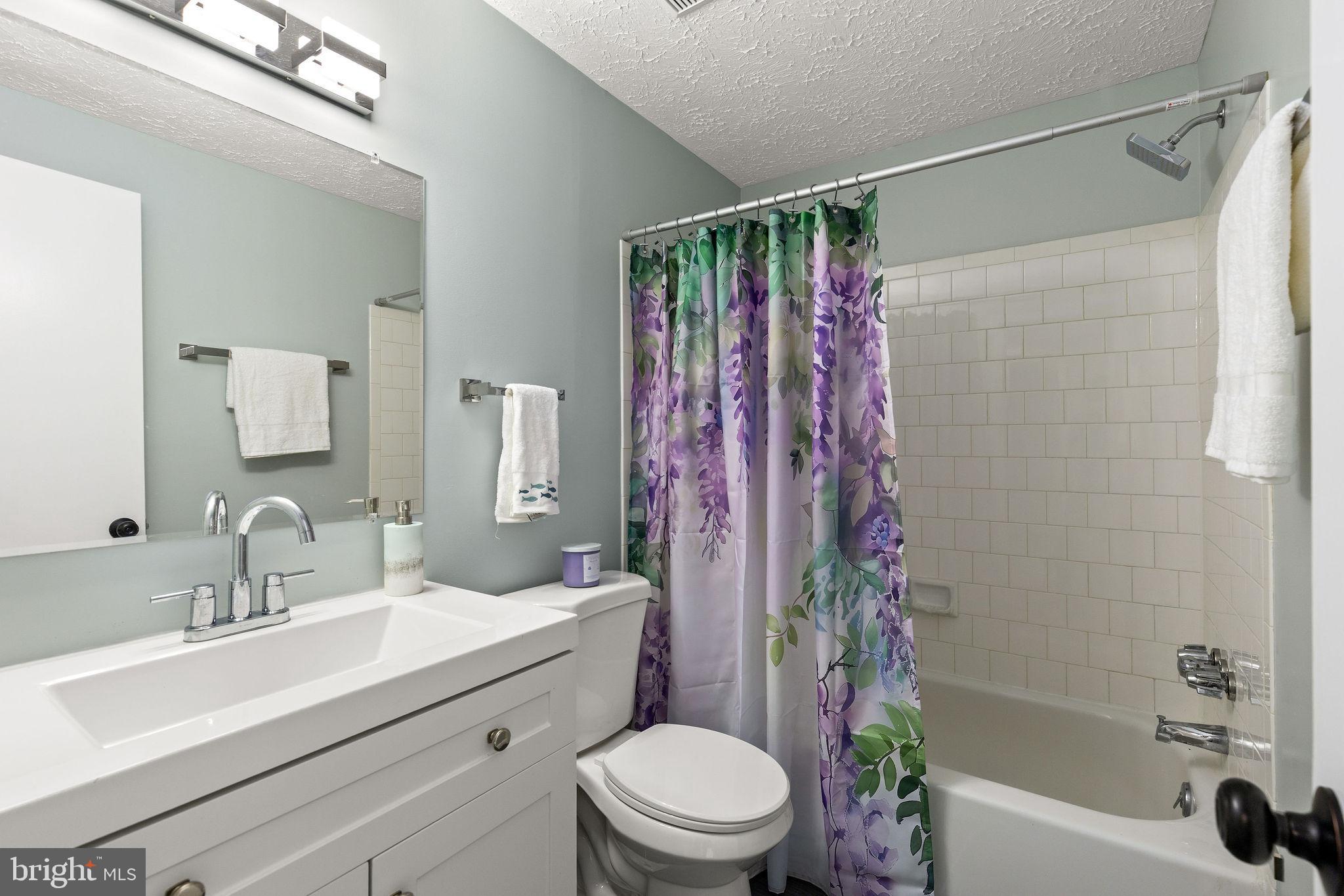VILLAGE OF OAK GROVE - Residential