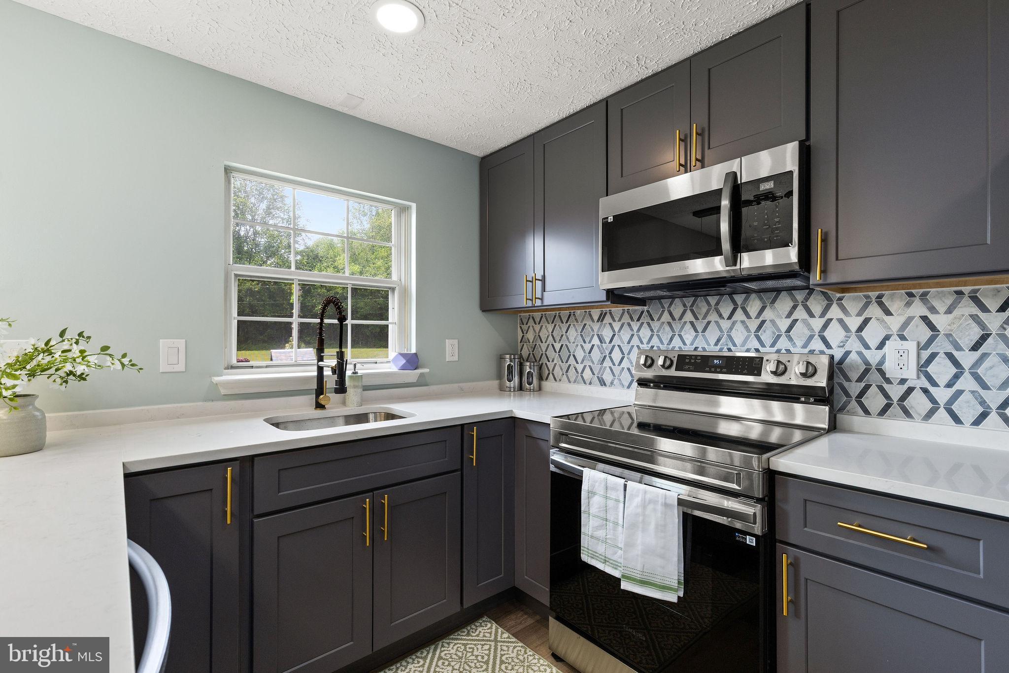 VILLAGE OF OAK GROVE - Residential