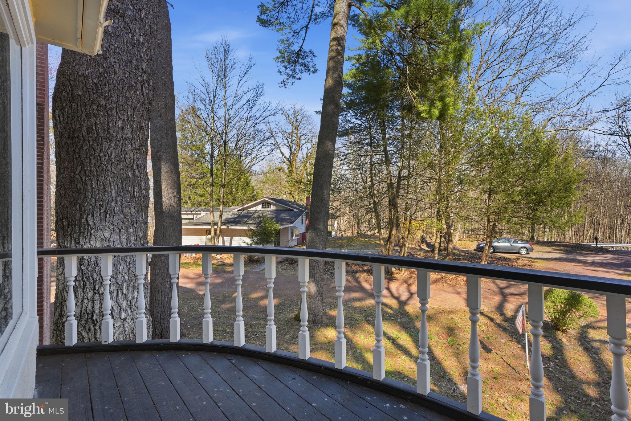 STROUDSBURG - Residential