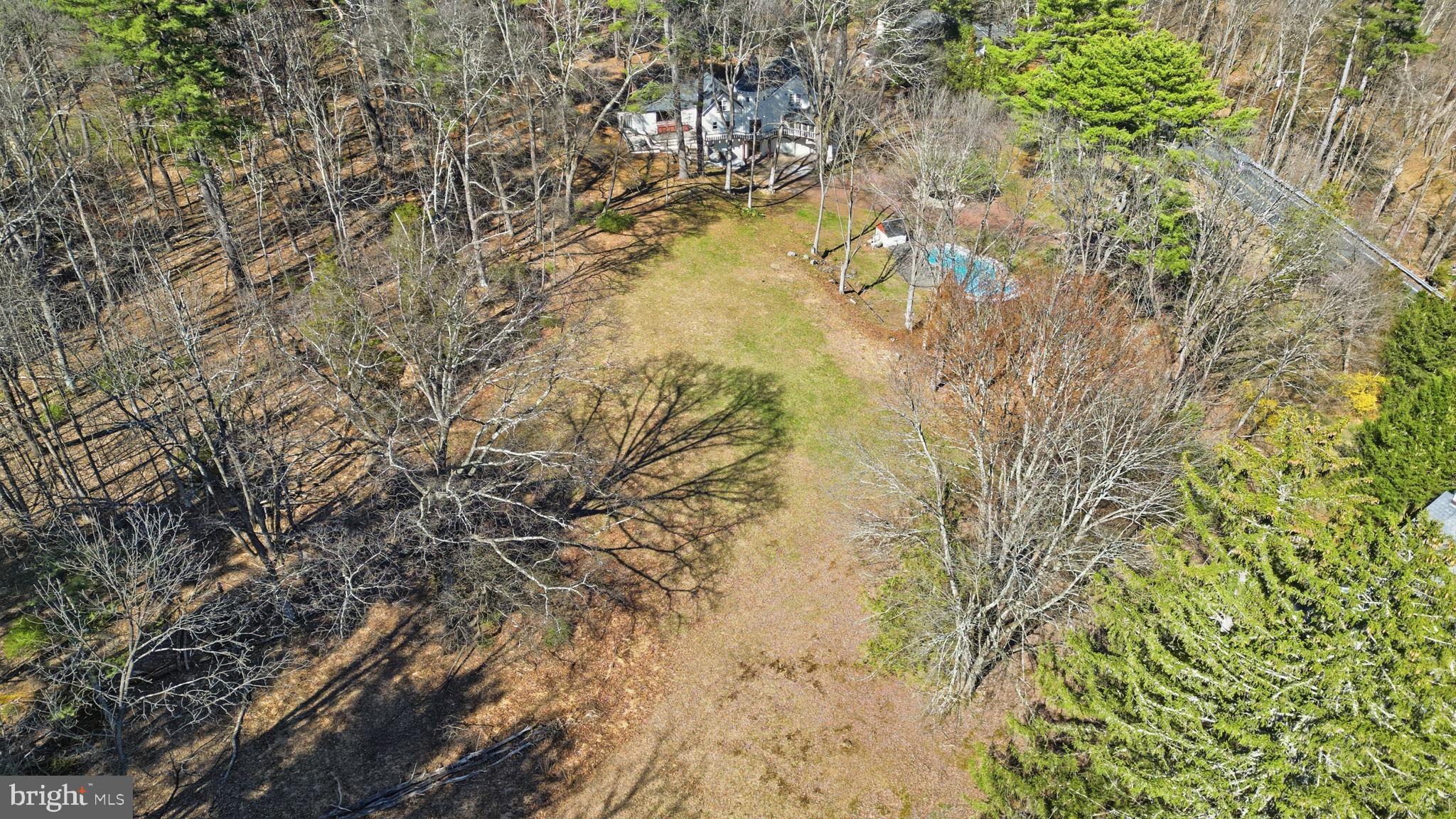 STROUDSBURG - Residential