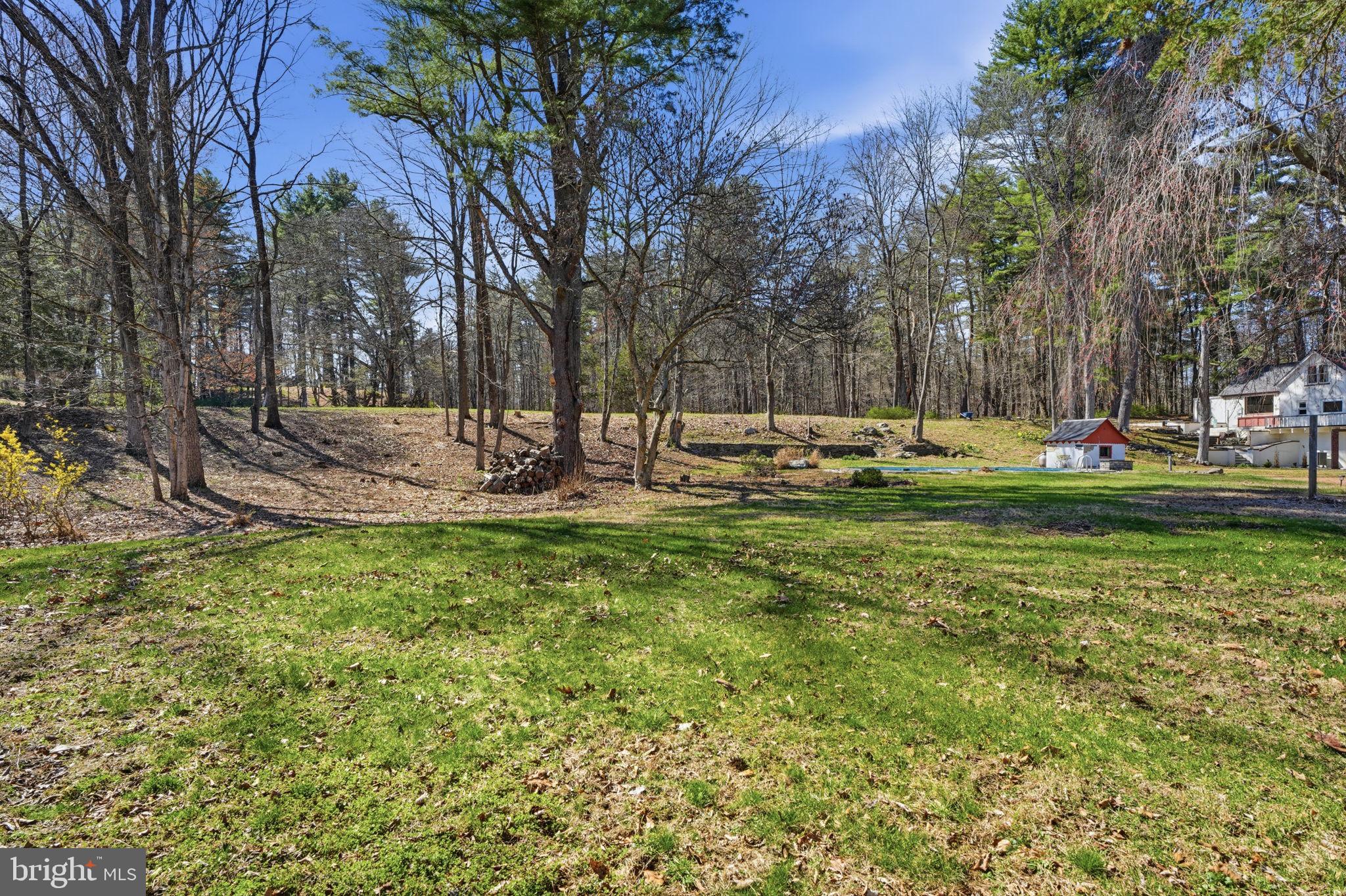 STROUDSBURG - Residential