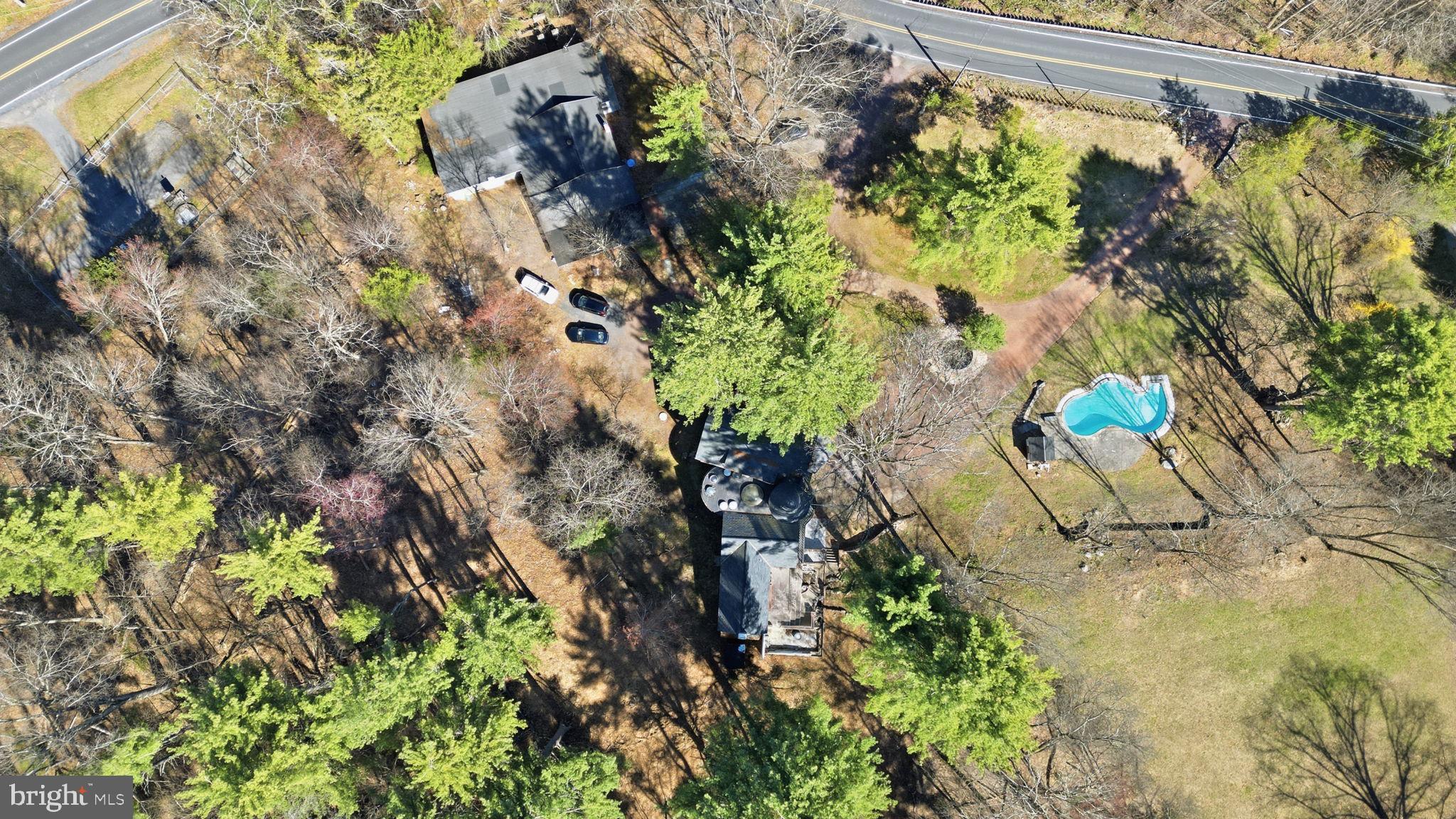STROUDSBURG - Residential