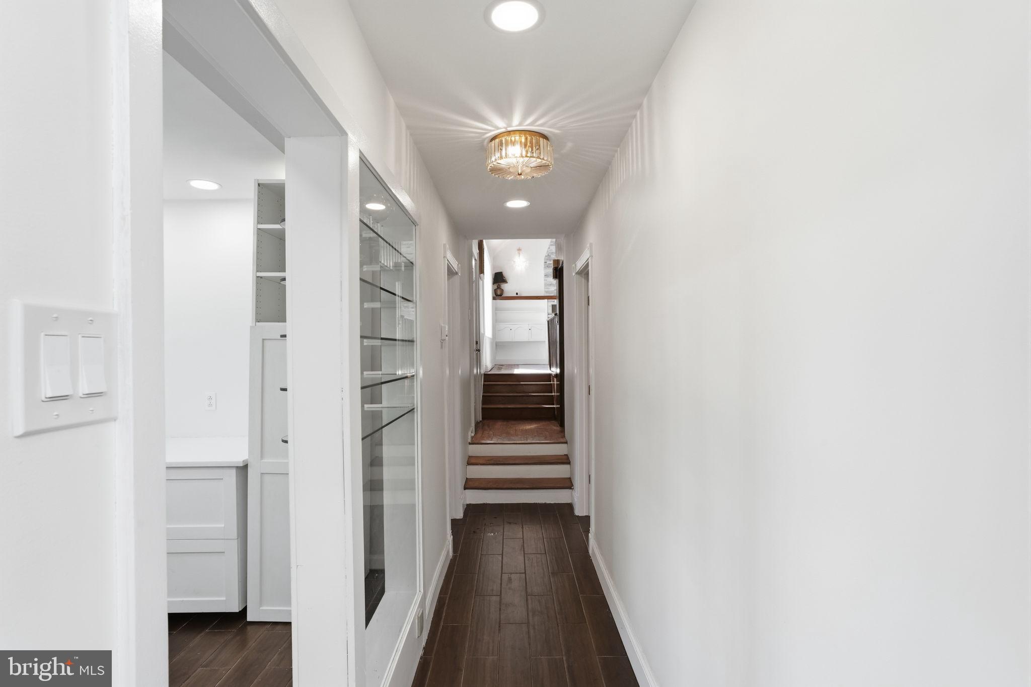 STROUDSBURG - Residential