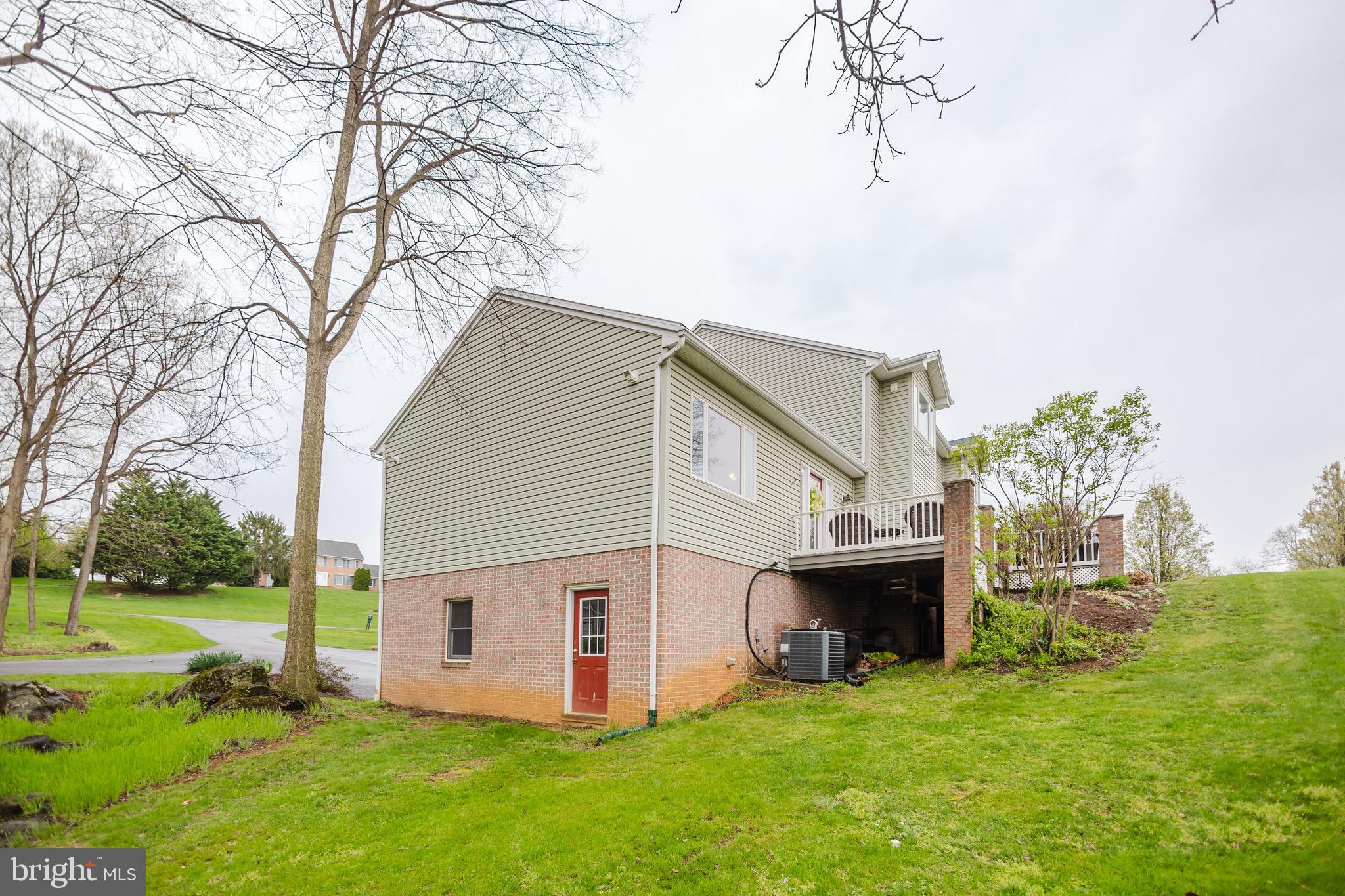 WINFIELD - Residential