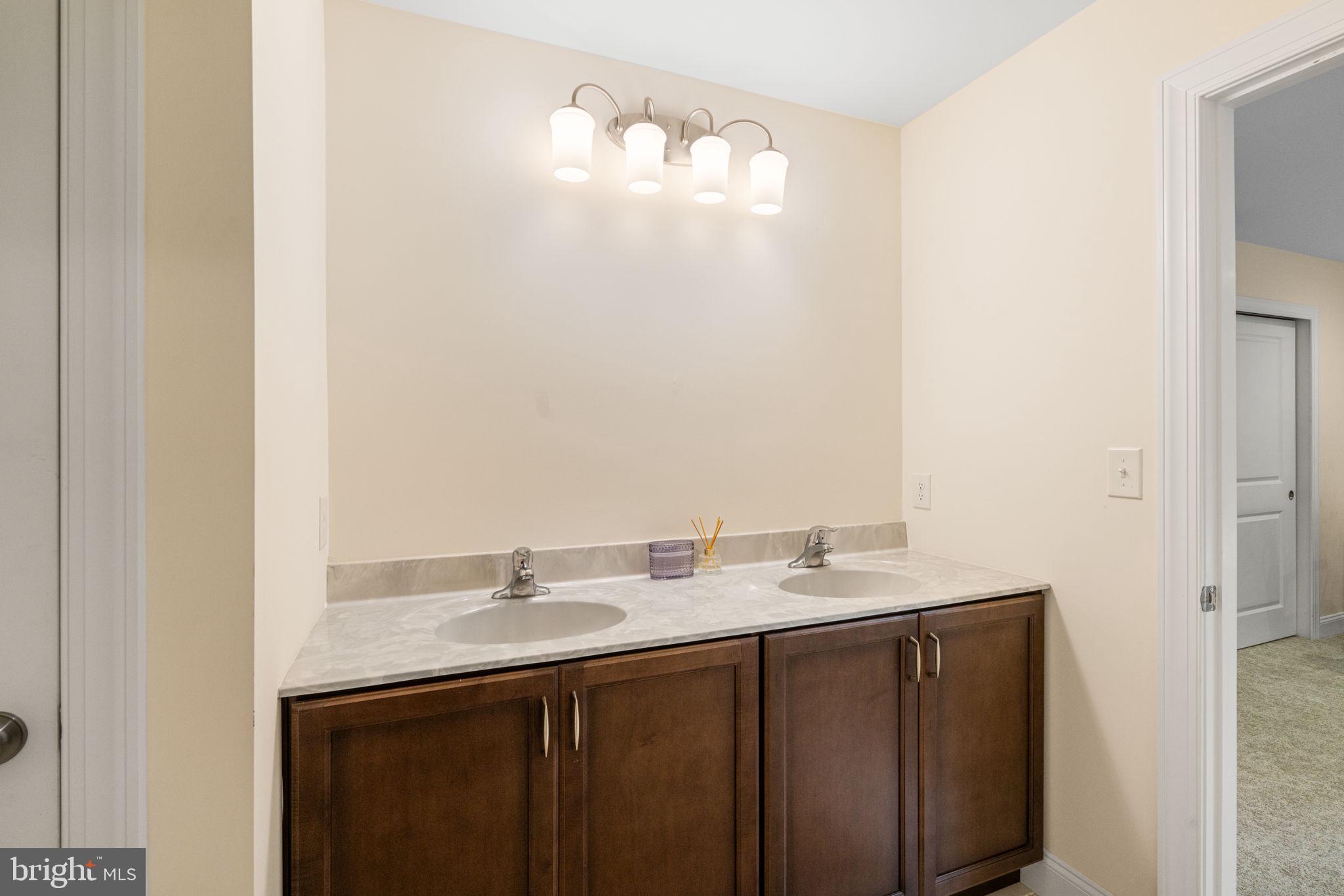 OAK RIDGE - Residential