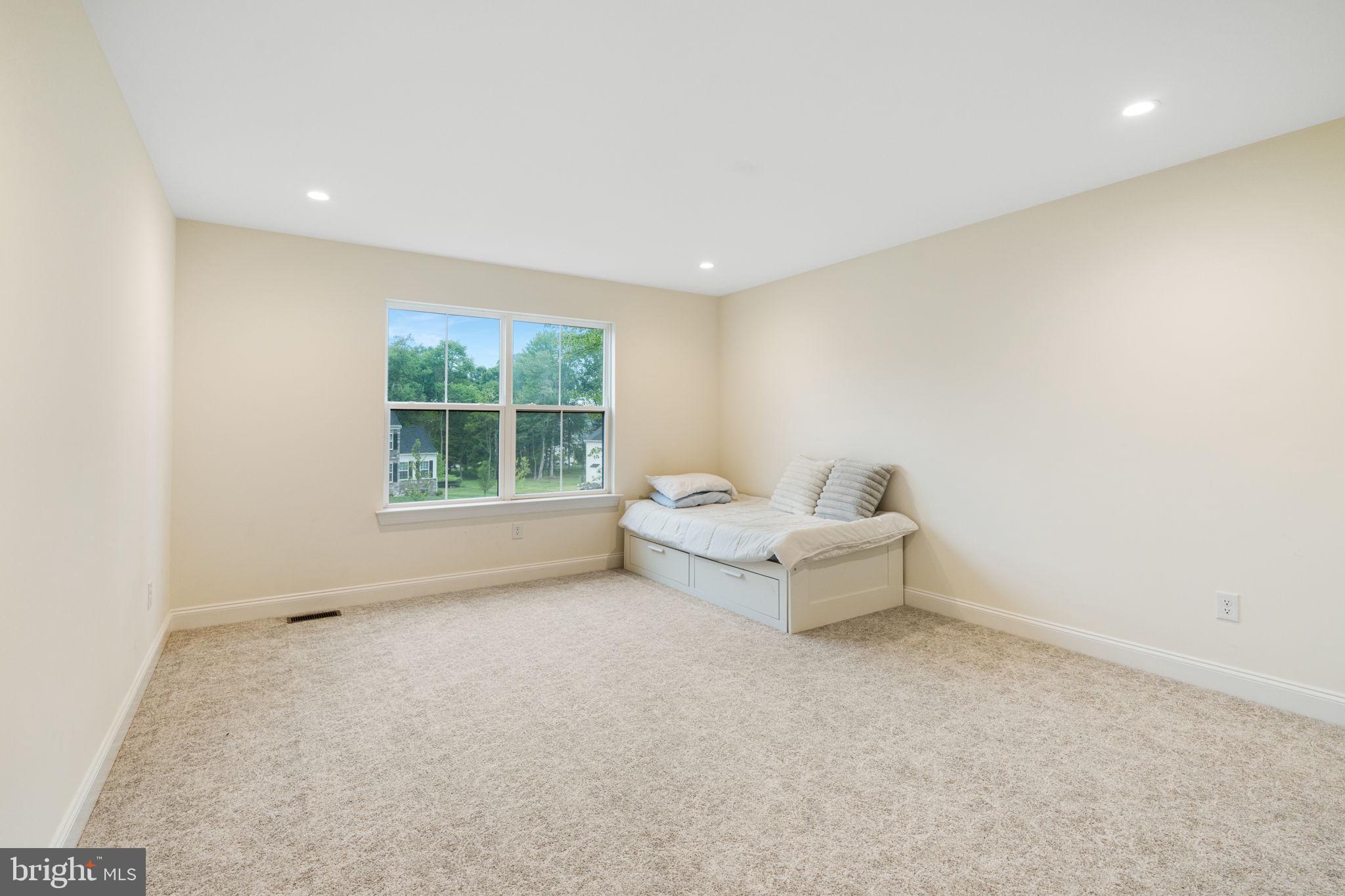 OAK RIDGE - Residential