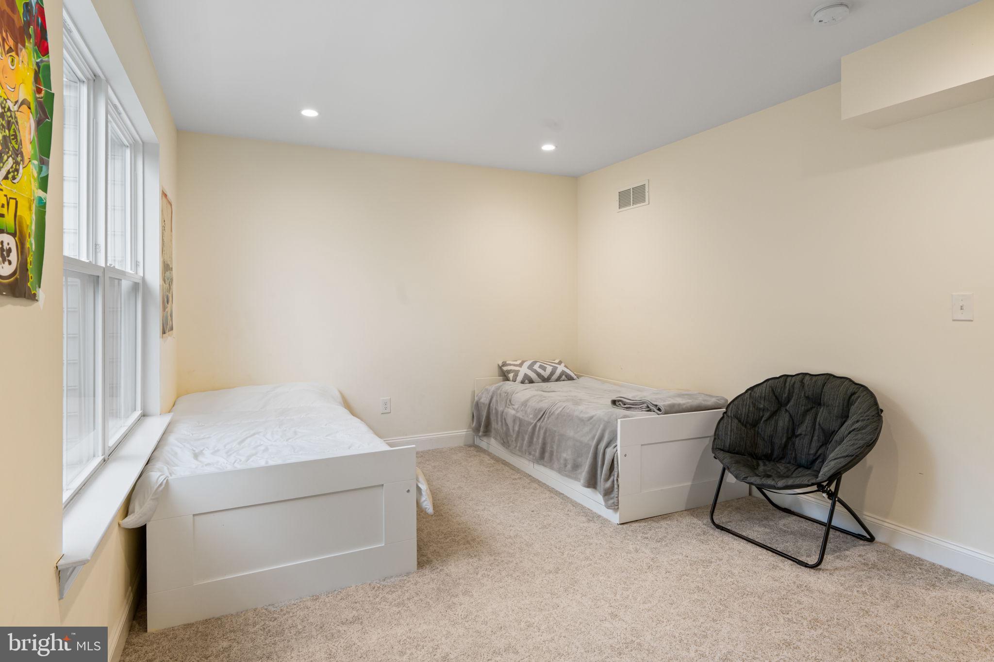 OAK RIDGE - Residential