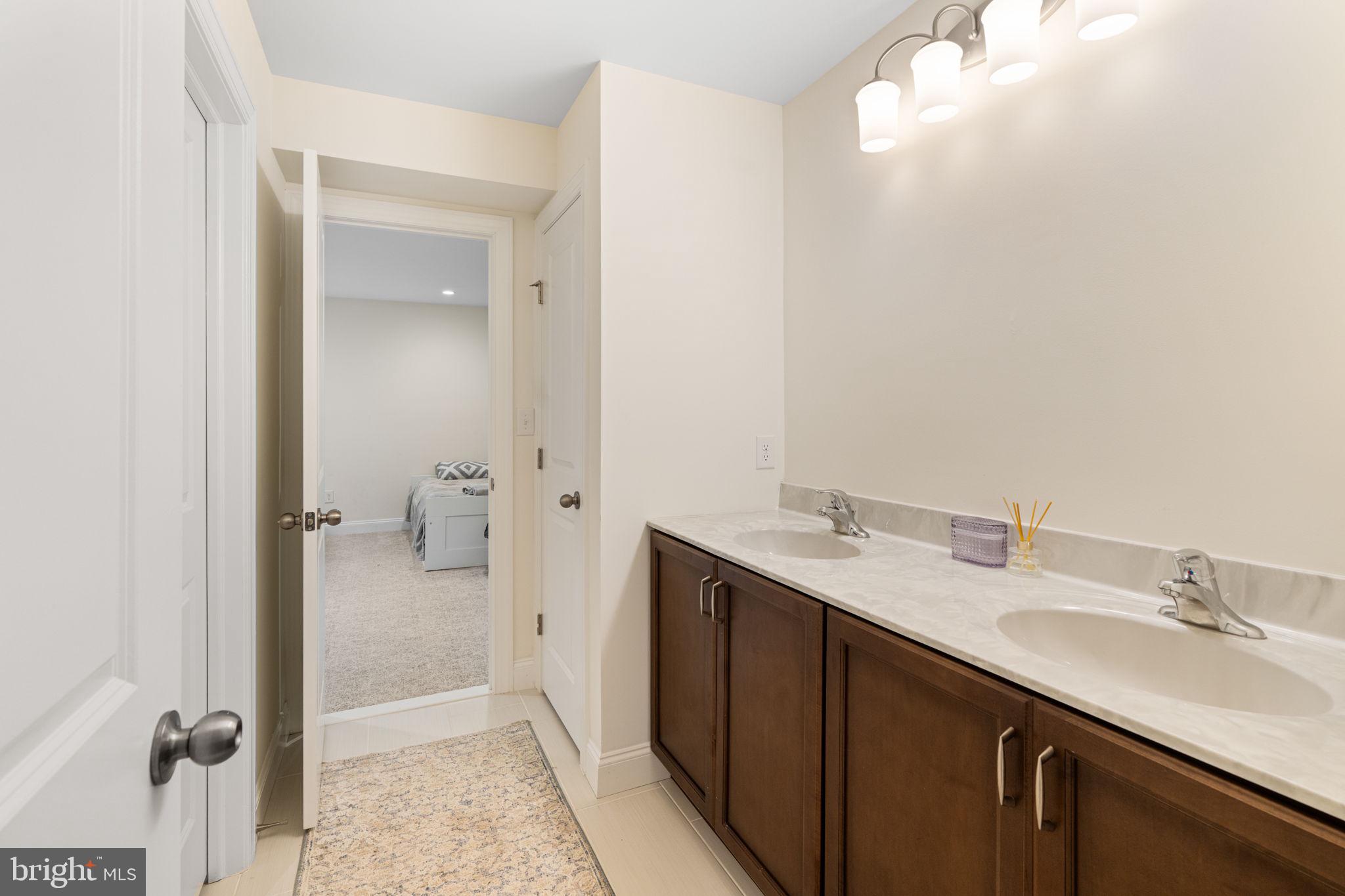OAK RIDGE - Residential