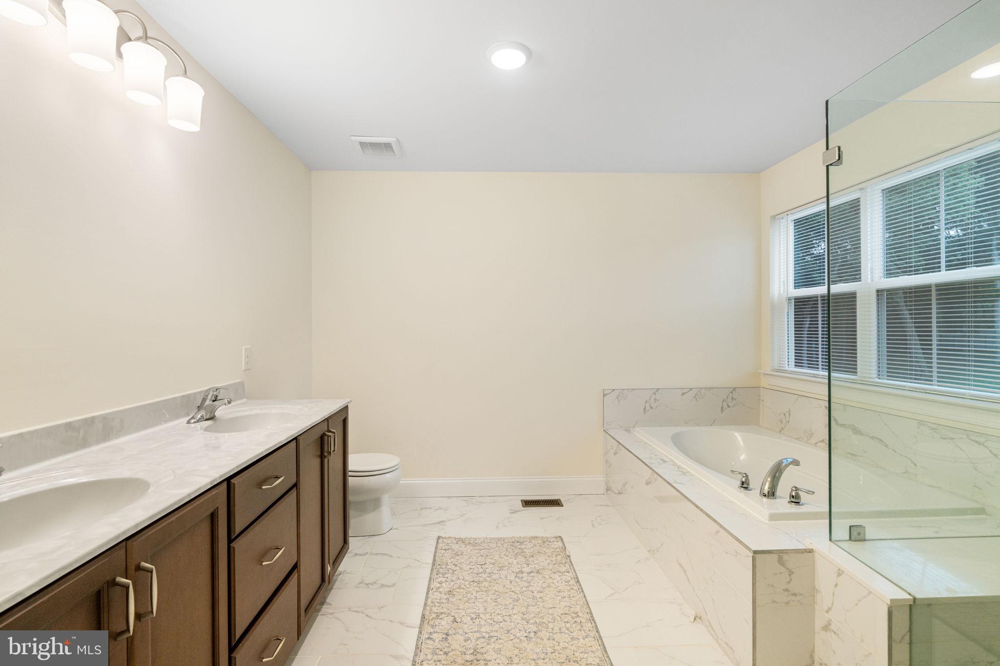 OAK RIDGE - Residential