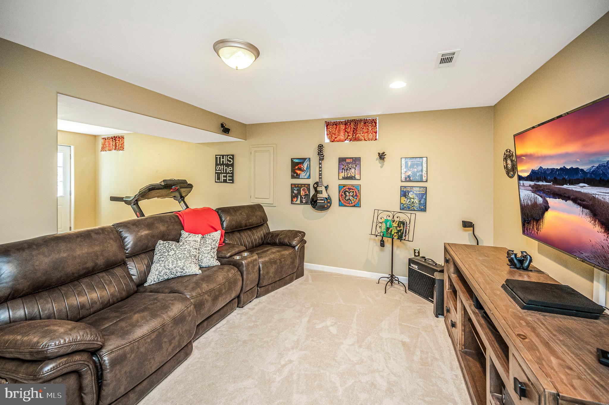 THOMASSON CROSSING - Residential