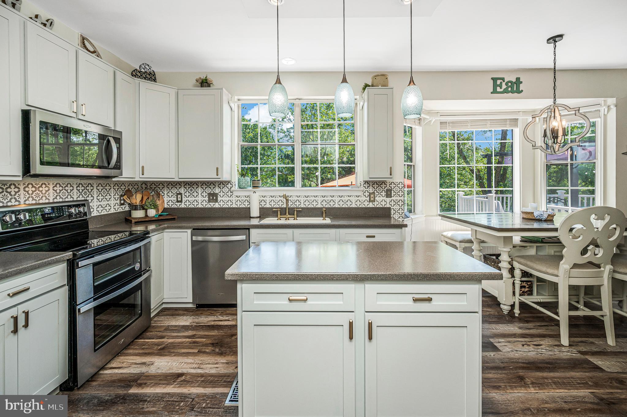 THOMASSON CROSSING - Residential