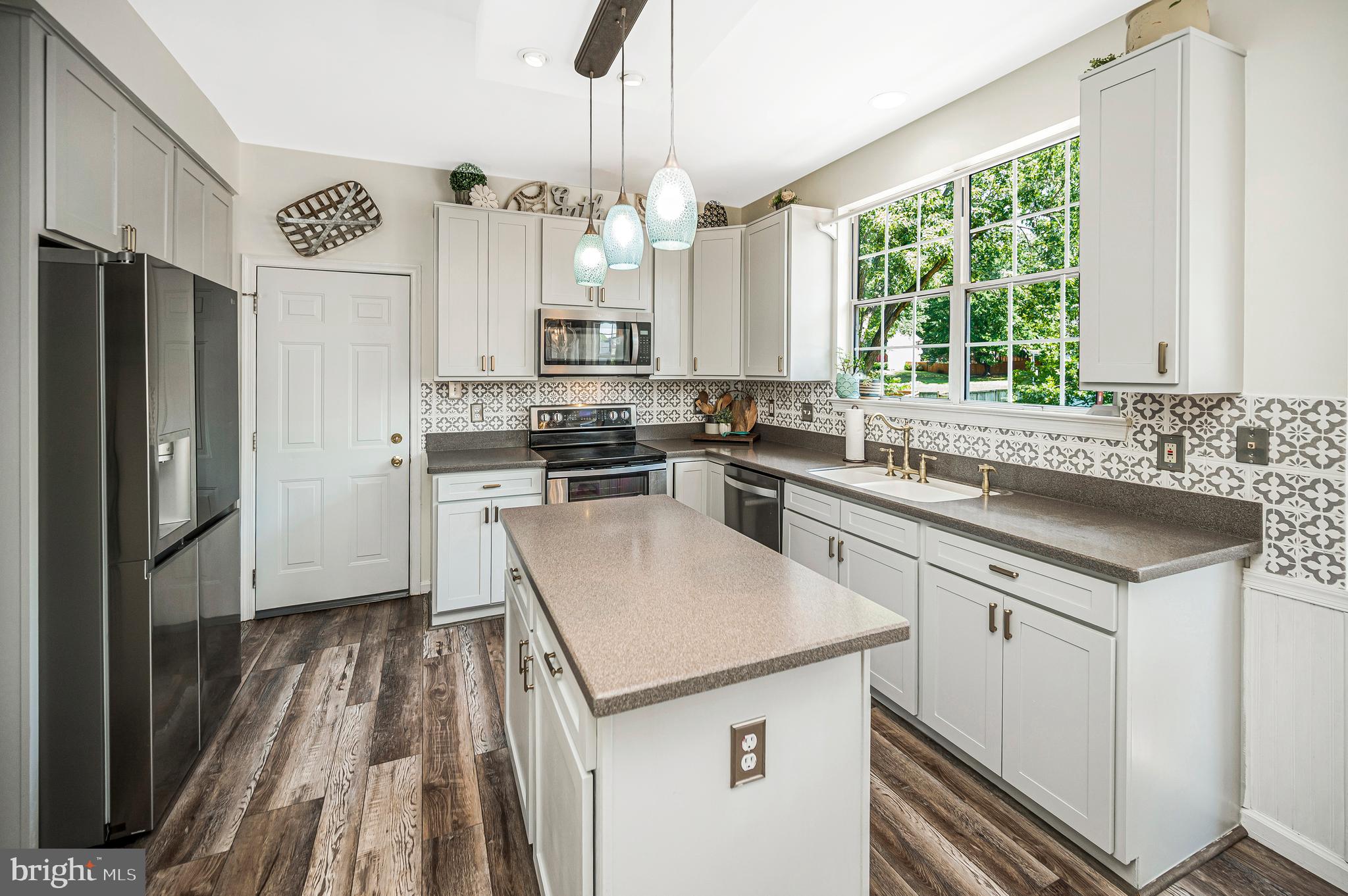 THOMASSON CROSSING - Residential