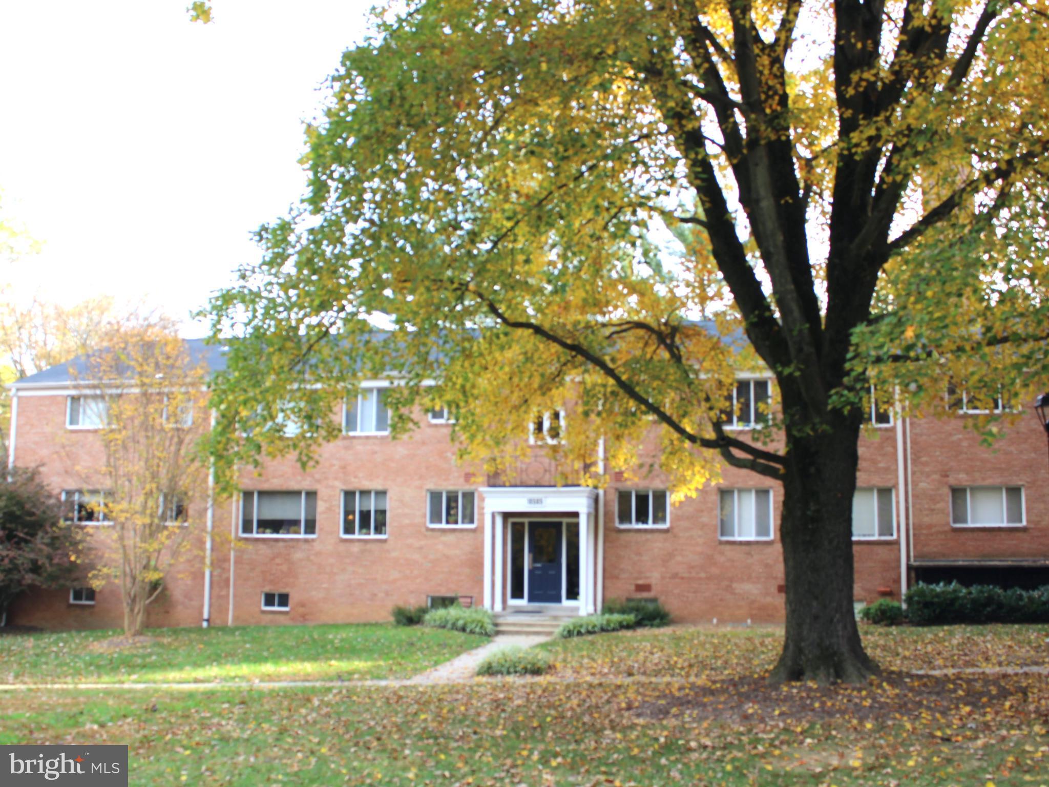 PARKSIDE CONDOMINIUMS - Residential Lease