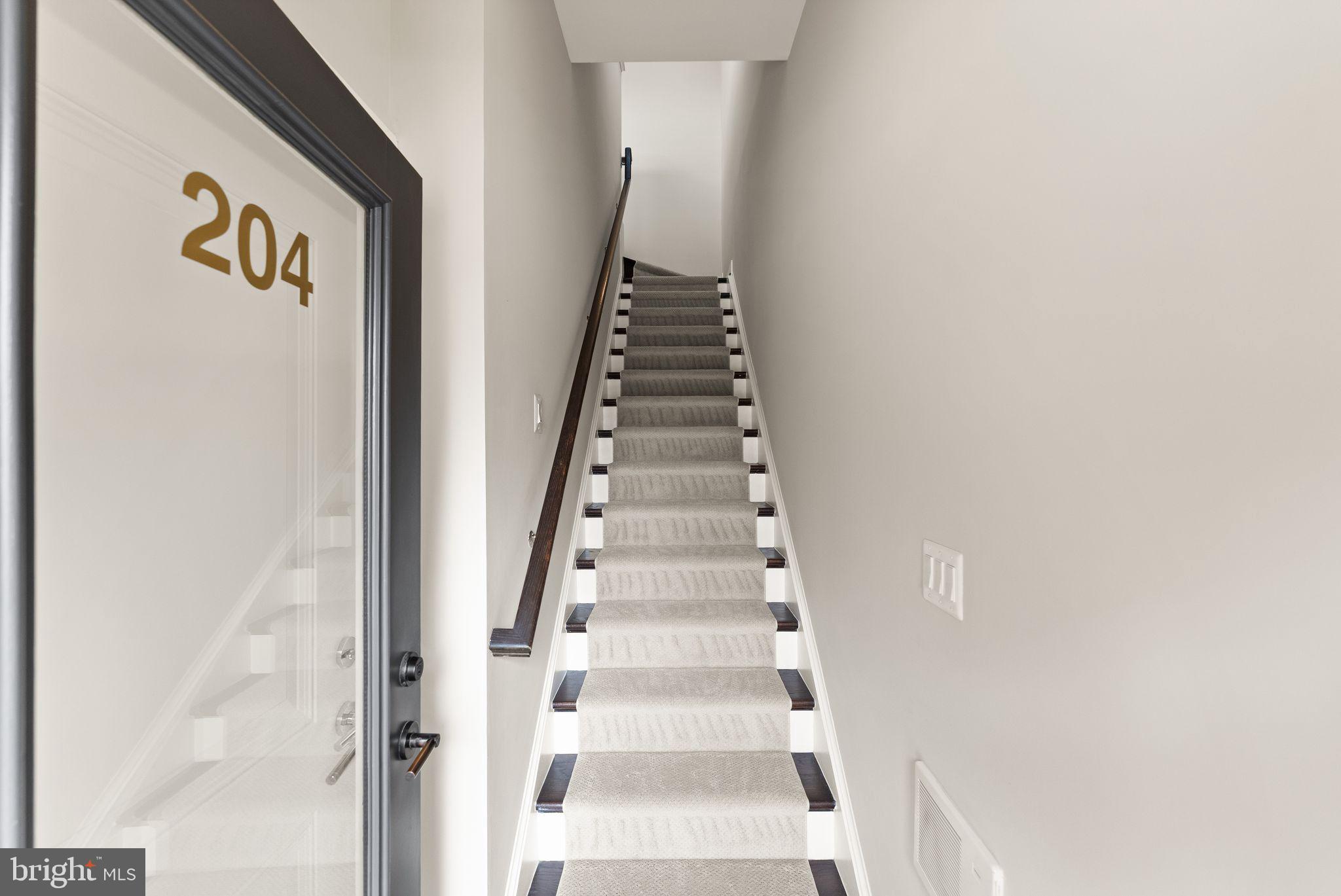 CRESCENT PLACE - Residential
