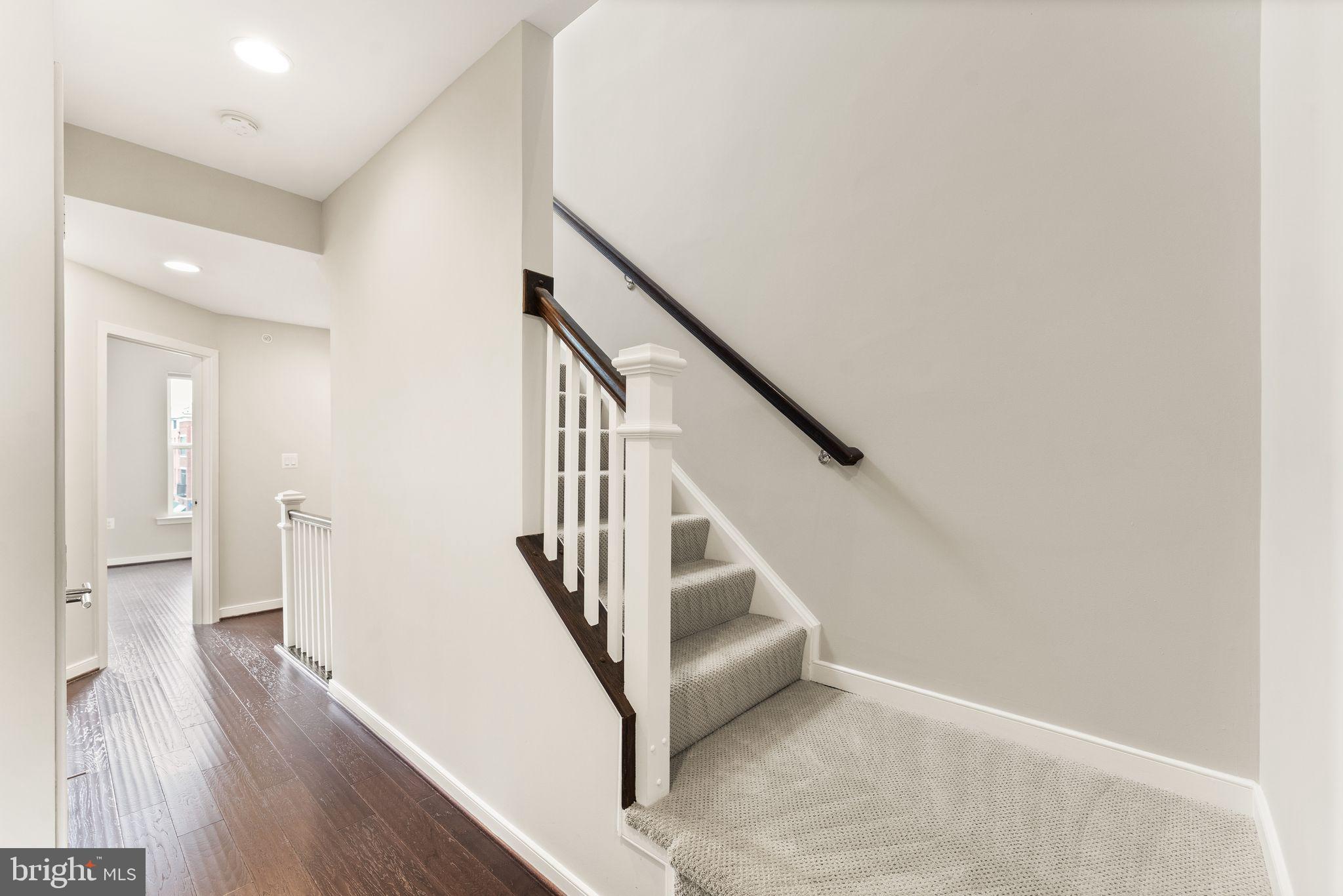 CRESCENT PLACE - Residential