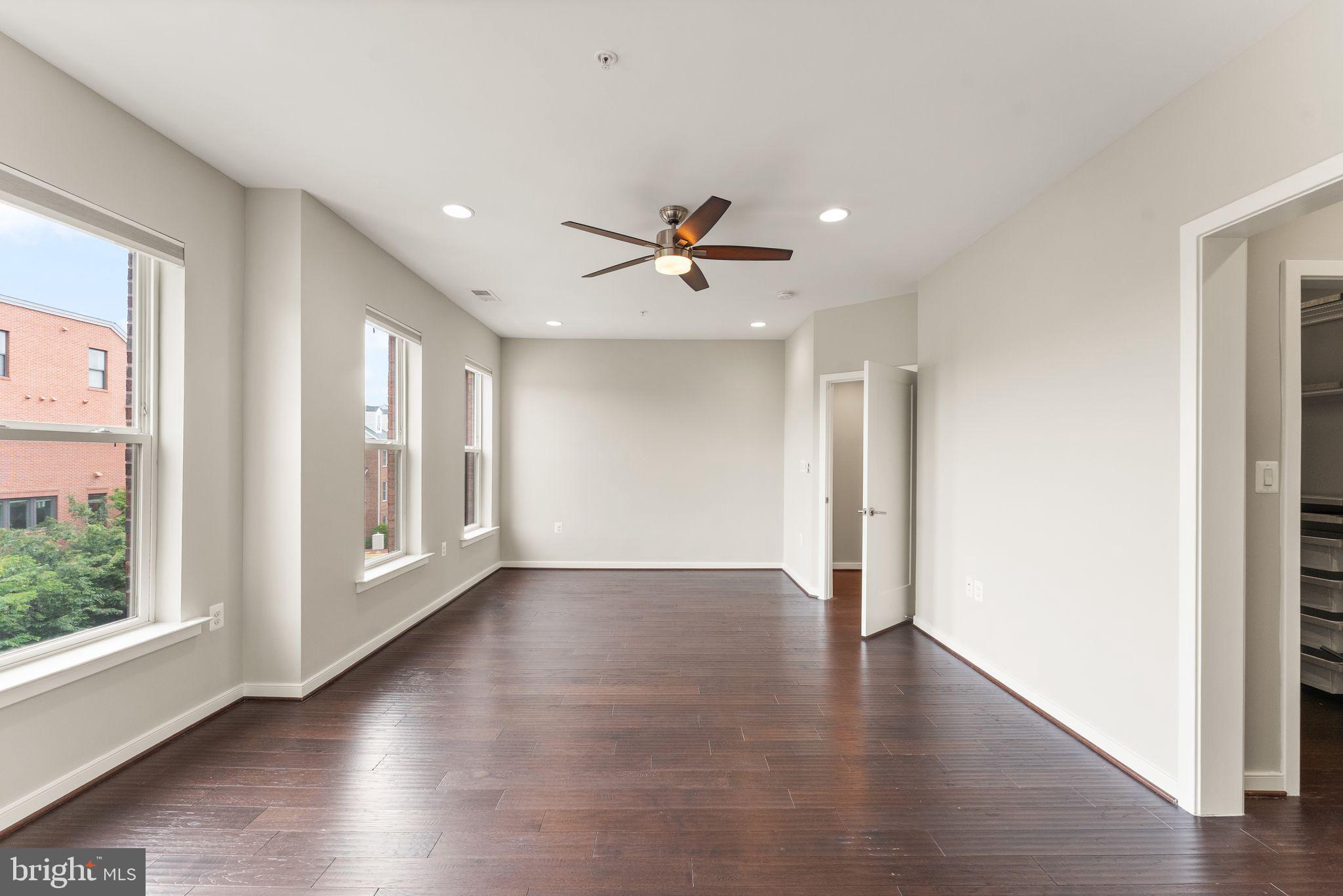 CRESCENT PLACE - Residential