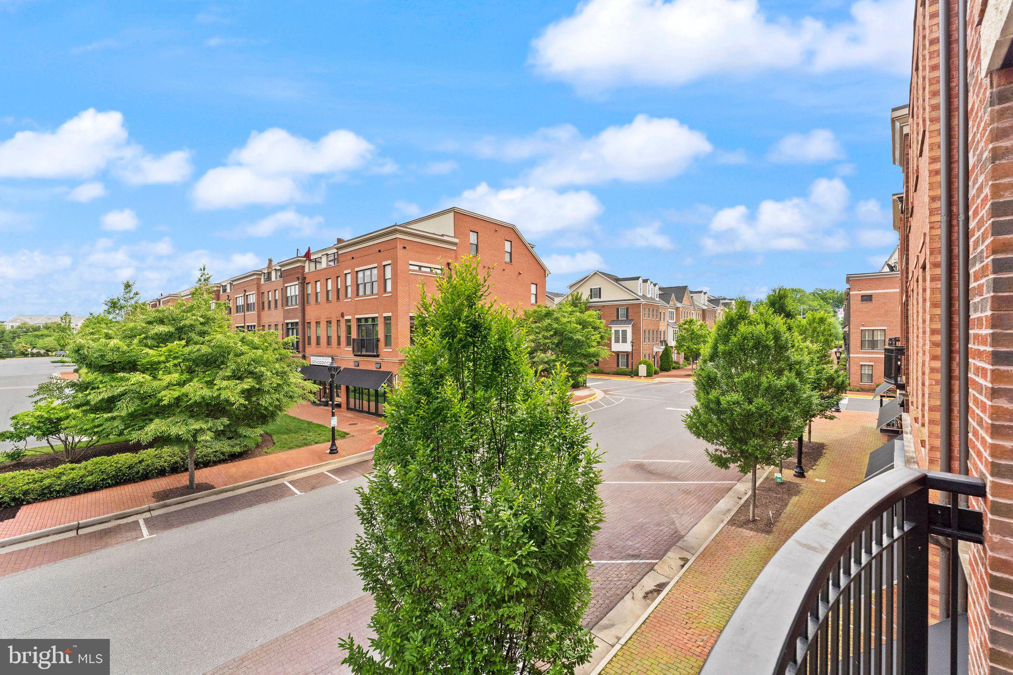 CRESCENT PLACE - Residential