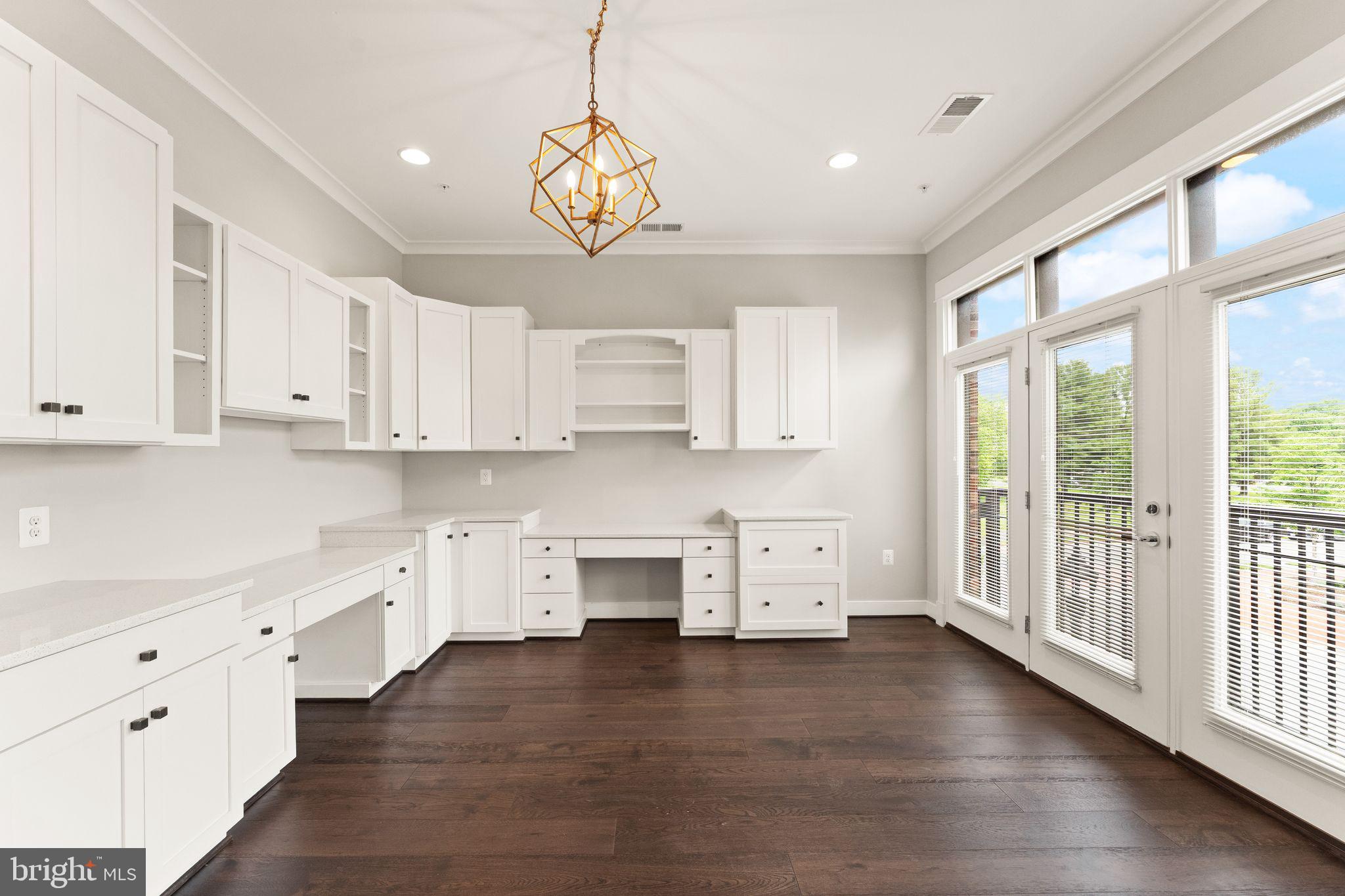 CRESCENT PLACE - Residential