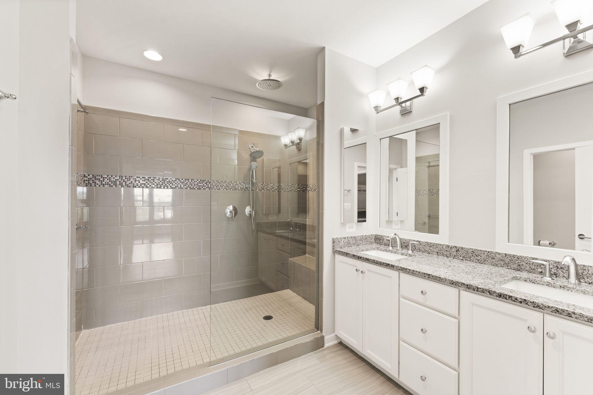 CRESCENT PLACE - Residential