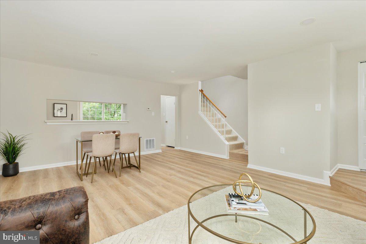 STONINGTON - Residential