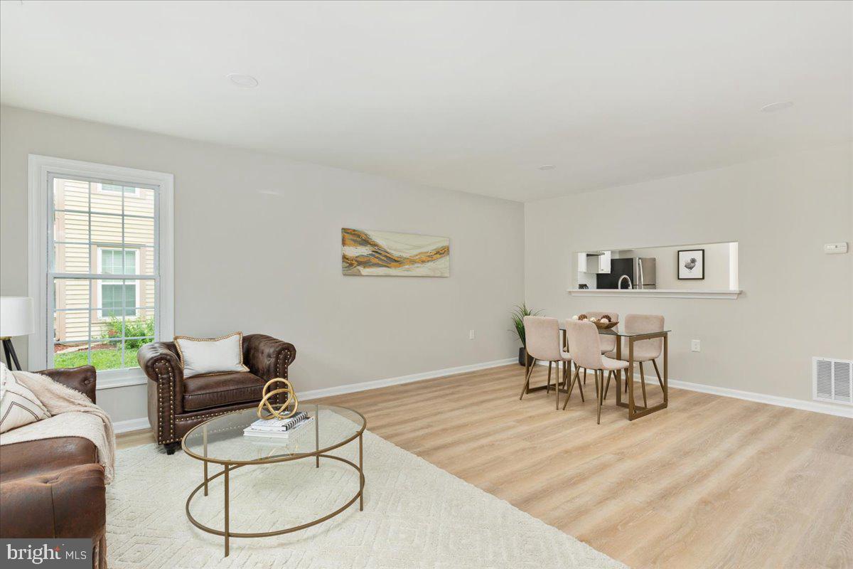 STONINGTON - Residential