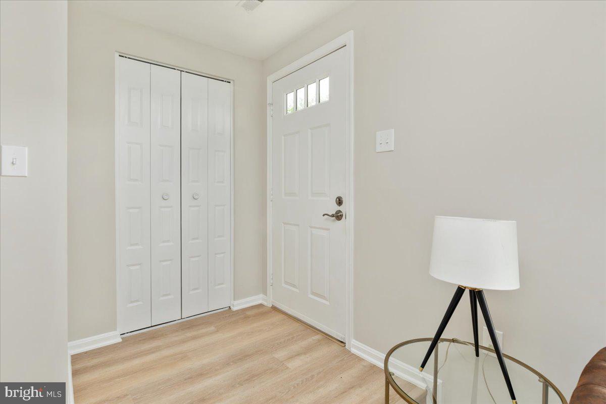 STONINGTON - Residential
