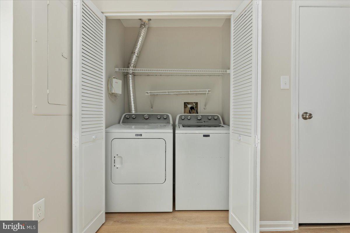 STONINGTON - Residential