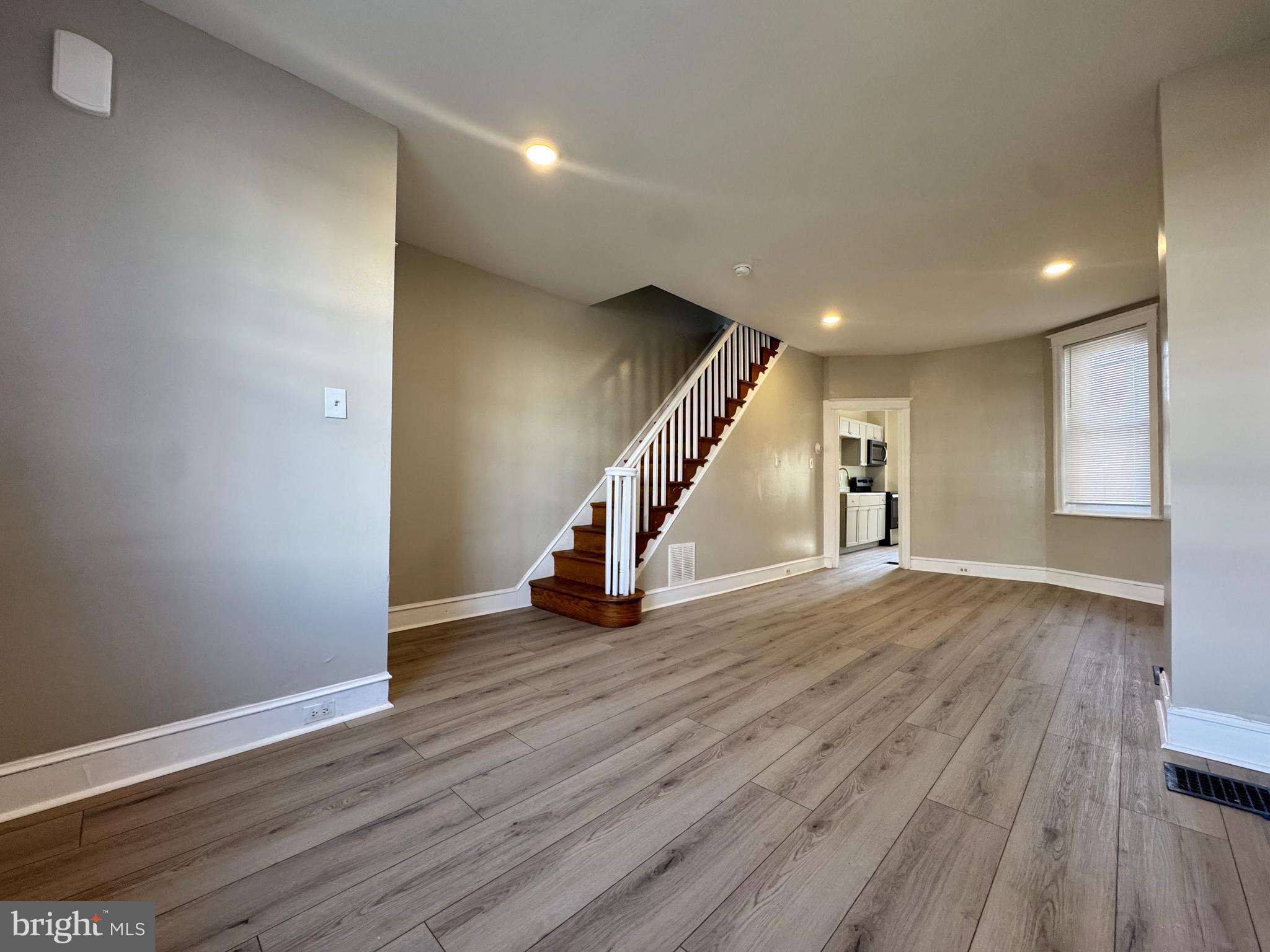 PORT RICHMOND - Residential