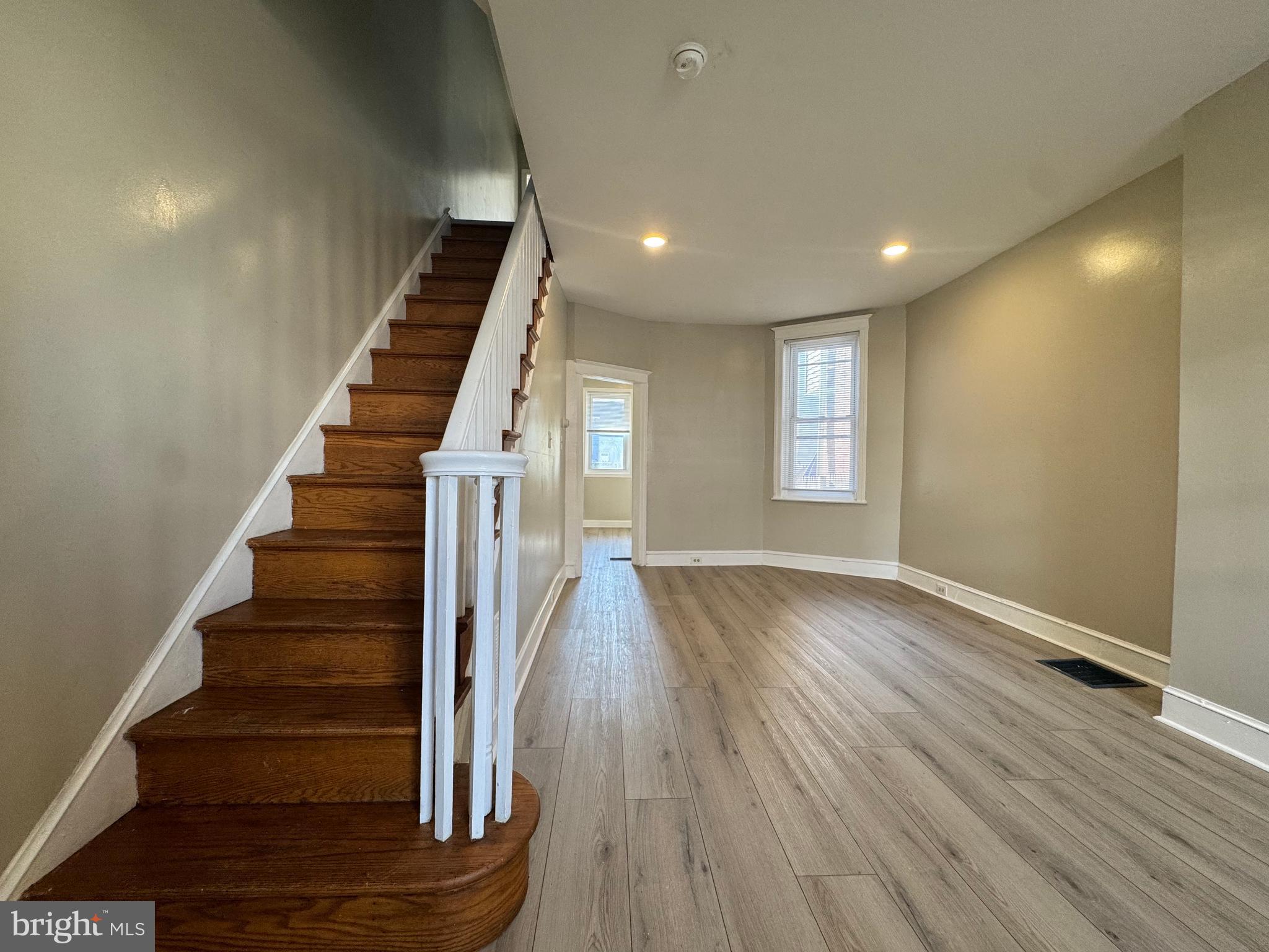 PORT RICHMOND - Residential