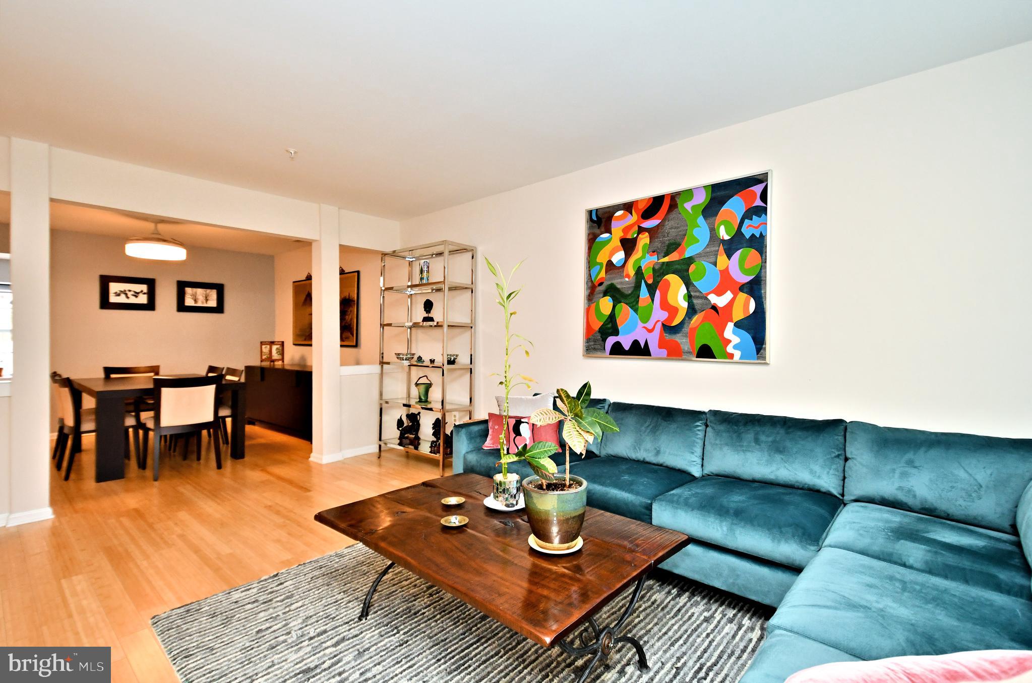 WILSHIRE HUNT - Residential