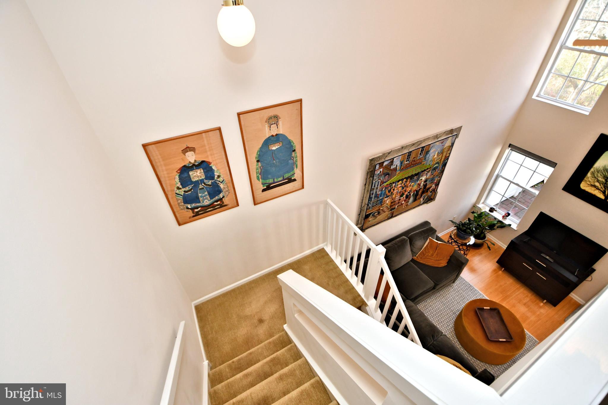 WILSHIRE HUNT - Residential