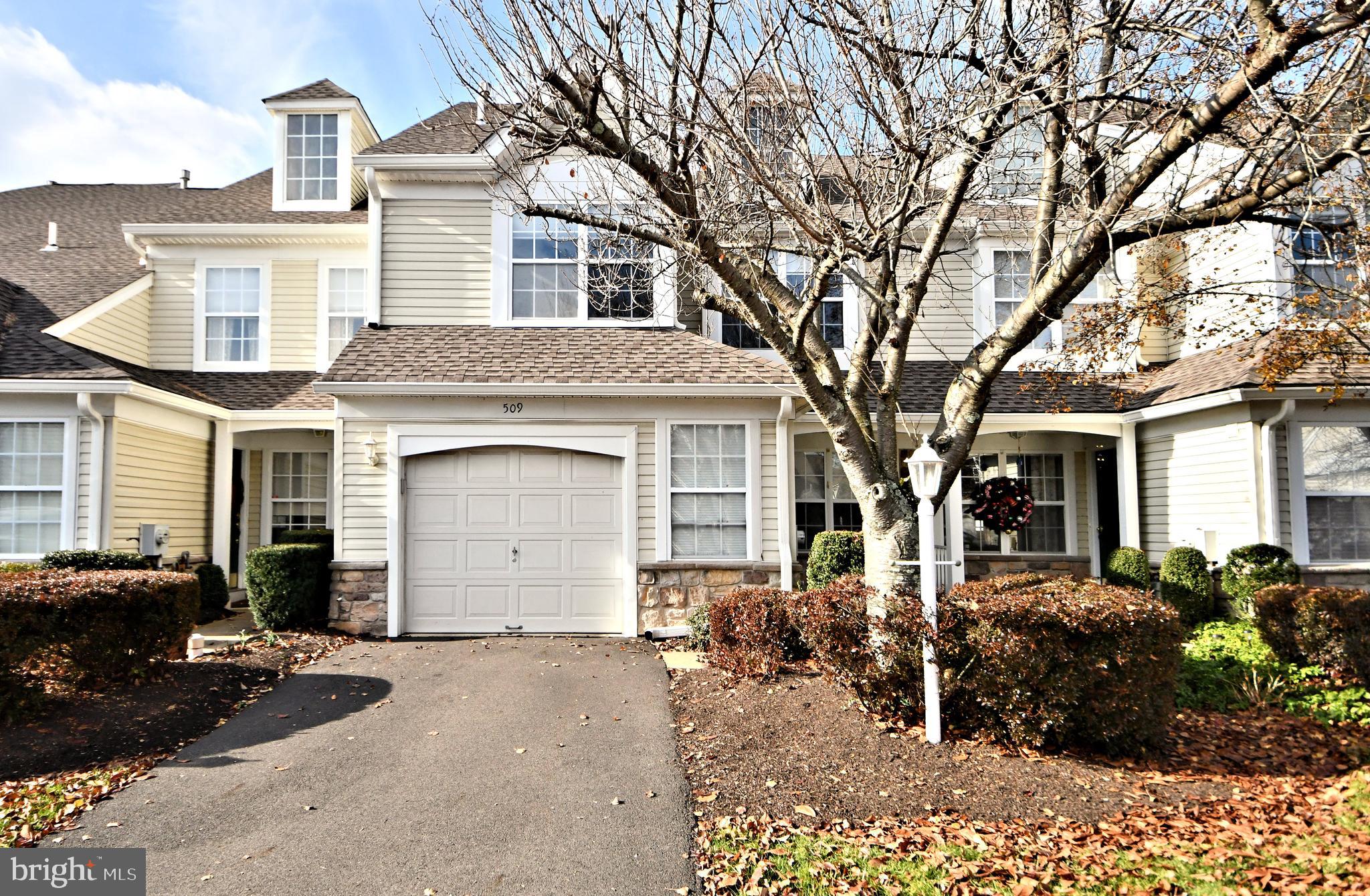 WILSHIRE HUNT - Residential