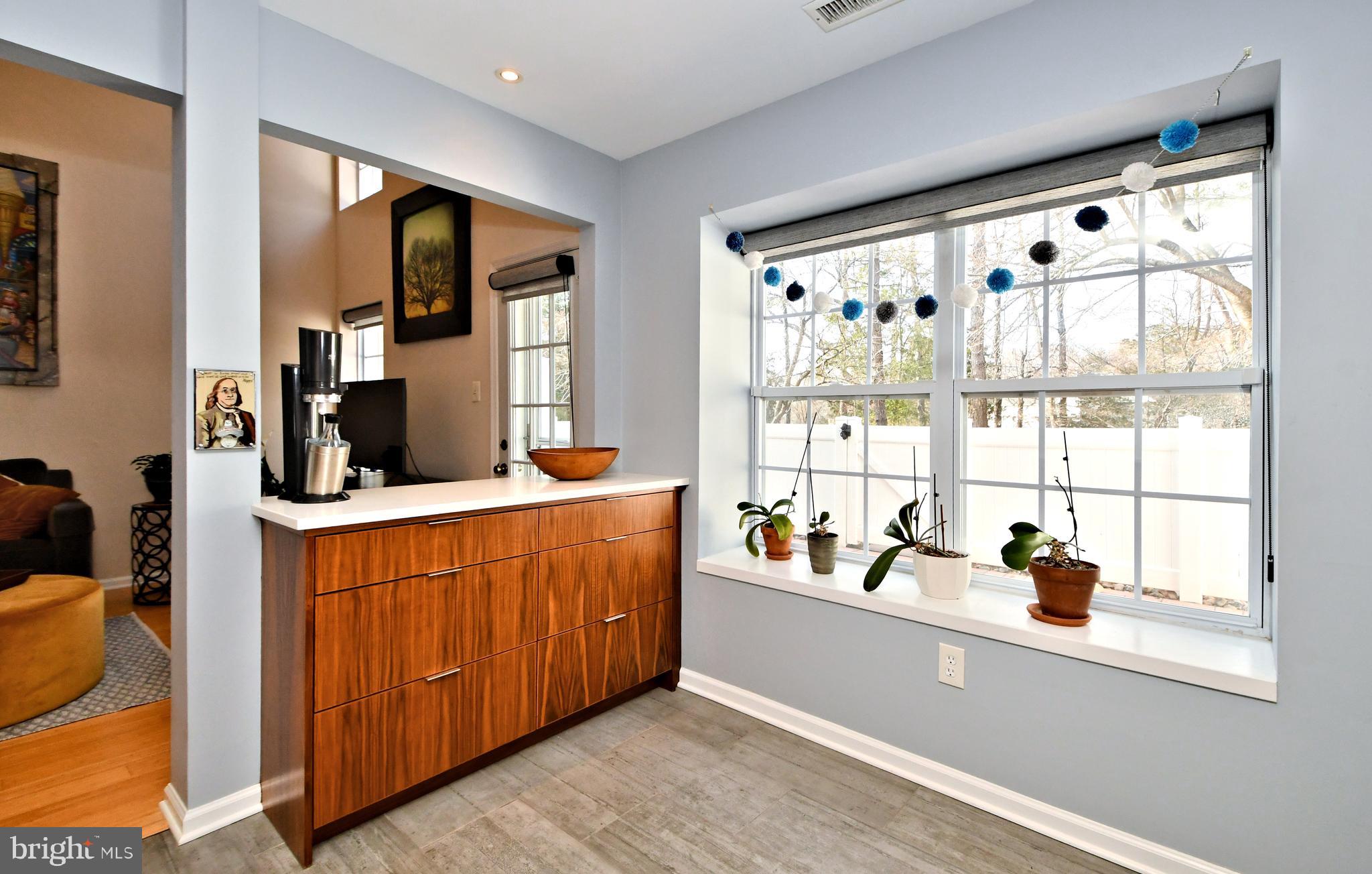 WILSHIRE HUNT - Residential